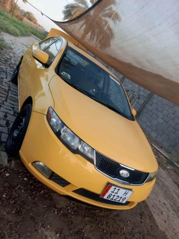 سلام عليكم 
 كيا فورتي  موديل 2010 وارد امريكي سياره خير من الله 
كير ومكينه وتبريد فوول ومنظومه غاز بيهه داخل الضمان 
دواخل نظيفه للتوصل ***********
سعر 100
