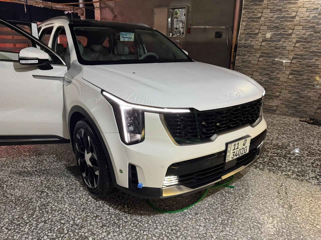 🔥🔥 للبيع المباشر | كيا سورينتو 2025 فول مواصفات 🔥🔥
🚘 كيا سورينتو موديل 2025 🇰🇷 وارد خليجي ⚙️ 6 سلندر 📍 ماشية 22,000 كم فقط 👨‍👩‍👧‍👦 7 راكب 🛋️ جلد + كشنات تدفئة وتبريد 📦 صندوق خلفي كهربائي ⚙️ جير ماوس 🛞 ويل 20 ❄️ تبريد ممتاز 🛡️ كفالة عامة
✨ سيارة نظيفة جداً، مواصفات عالية، ومناسبة للعائلة والسفر والاستخدام اليومي.
💰 بيع مباشر وبسعر مميز للجادين 📍 بغداد – الرئاسة 📞 للاستفسار والتواصل: ***********
🔥
