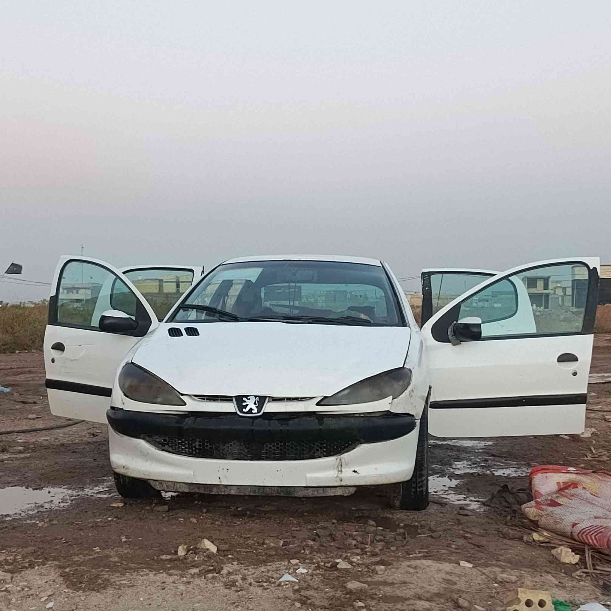 السلام عليكم بيجو فرنسي للبيع ادوات
شغاله نكره سلف بيه كتاب مال مزاد ماسسة الشهداء 
العنوان الشعب الثعالبه السعر 1300 وبيه مجال
***********
