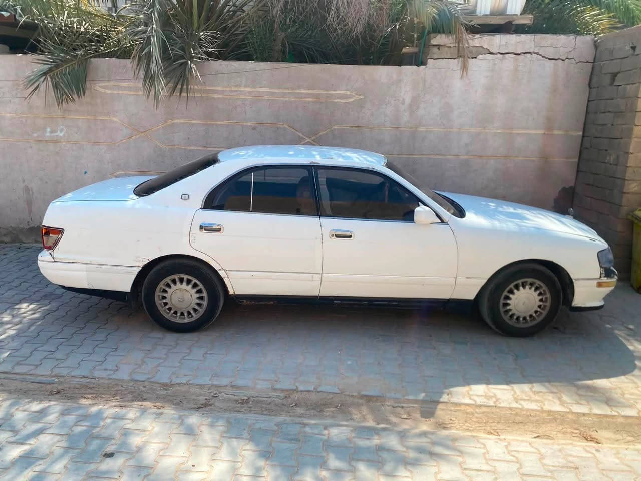🚗 للبيع بطّة موديل 1994
🔹 مشروع وطني، وين ما يعجبك تتحوّل.
🔹 كفالة من الضربة والكصّة والكلبة.
🔹 المكينة والكير كفالة.
🔹 الضفيرة جديدة، وكلشي شغال بالسيارة.
🔹 الكمبرسر شغال ويحتاج غاز فقط.
🔹 البجم الكدام كفالة.
🔹 الصنوك الوره كفالة.
🔹 القمارة طايح عليها شي ومصلّحينها، وأخذت سونار إلها، وكلشي بيها كفالة من الكلبة.
🔹 تفاصيل القمارة واضحة بالصور.

📍 المكان: البصرة – قضاء المدينة – منطقة السعيد
💰 السعر: 38 وبيه مجال بالمعقول.

📞 للاتصال والاستفسار: ***********
