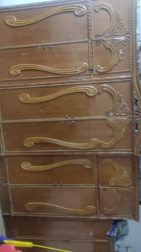 عدي هاي الغرفه للبيع قيم وطي السعر اذا عجبني بخدمتكم العنوان بغداد الش...