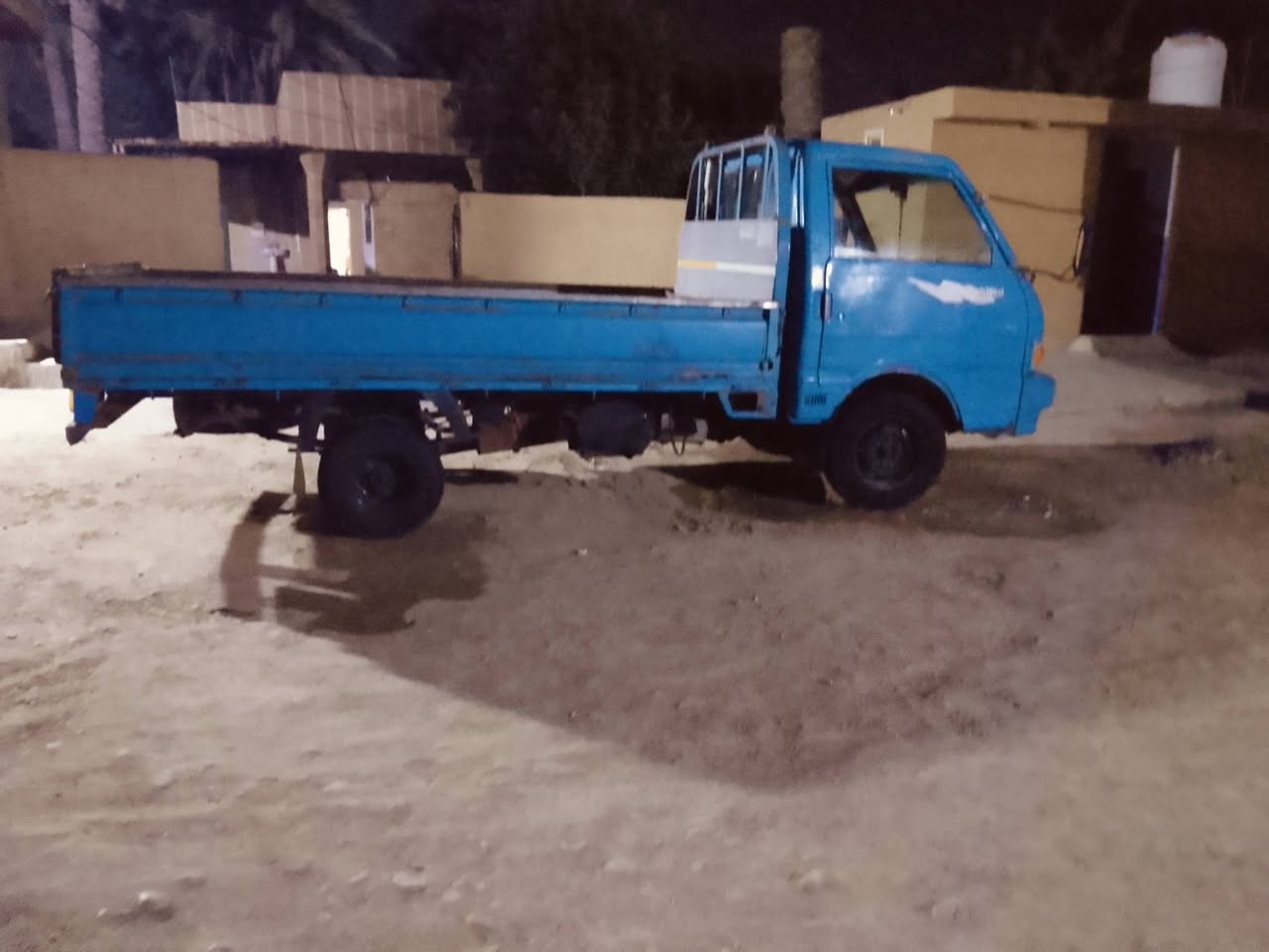 السلام عليكم
متاح 
كيا بنكو 
موديل 96 تك قماره 
كير واكسن وشاصي مكفولات
العنوان بغداد المدائن 
السعر 45 وبيها مجال
الاستفسار الاتصال 
***********
