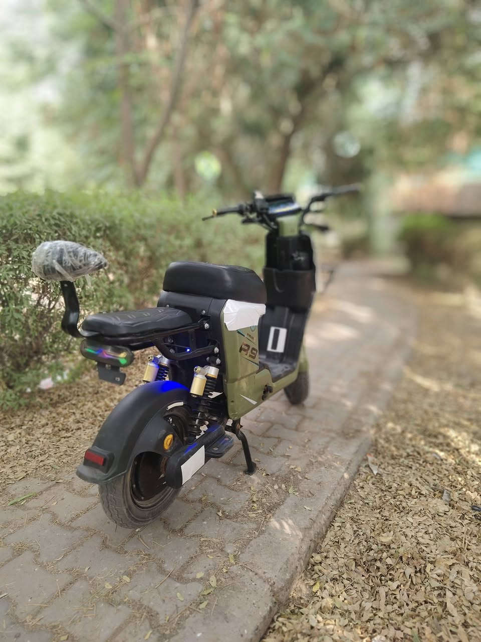 R9 • مستخدمه شهرين • بطاريات جديده