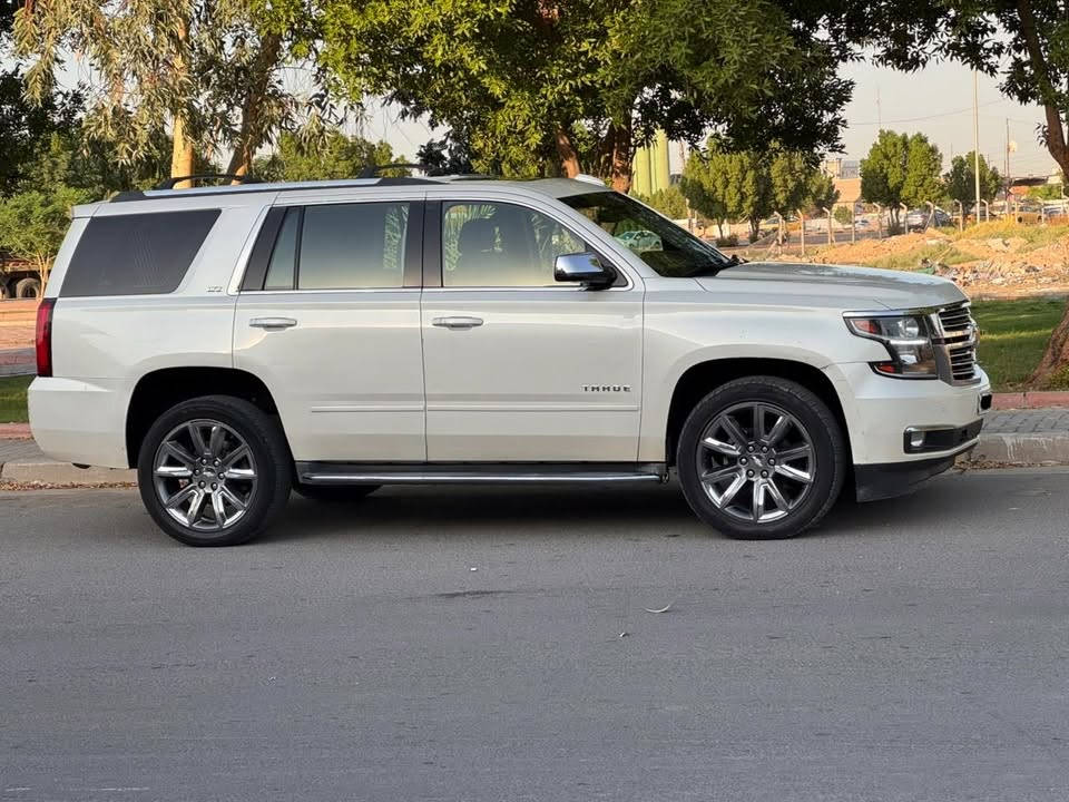 السلام عليكم 
🚨 للبيع تاهو 2015 LTZ — فول مواصفات 🚨

📞 للاستفسار: ***********

🔹 تاهو 2015 LTZ فول مواصفات
🔹 خليجي — شركة المنصور
🔹 داخلية قرميدي
🔹 رقم شمالي — شرط تحويل أو وكالة
🔹 السيارة مغلفة PPF
🔹 مكفولة من الصبغ ، فقط 3 مكانت تعديل بارد
🔹 المكينة والكير والحدادية مكفولات 

🔥 المواصفات:
• دفع رباعي 4WD / فور ويل
• ثلاجة
• شاشة كبيرة
• شاشة بالقمارة
• كامرة خلفية
• تشغيل عن بُعد
• كراسي كهربائية
• كراسي تدفئة وتبريد
• جنطة كهربائية
• رادار أمامي
• نظام مانع التصادم
• رادار جانبي ومراقبة النقطة العمياء
• حساسات أمامية وخلفية
• تحكم بالمقود
• تحكم بالمقود متعدد الوظائف
• مثبت سرعة
• تكييف أوتوماتيك
• تحكم مستقل بالتكييف
• نظام دخول وتشغيل بدون مفتاح
• فتحة سقف
• نظام صوتي فاخر
• USB / AUX / Bluetooth
• تحكم كهربائي بالمرايات
• إضاءة أوتوماتيكية
• حساسات مطر/إضاءة
• جنوط LTZ

السيارة نظيفة ومغلفة PPF 
المكينة والكير والحدادية مكفولات
السيارة جديدة وحلوه احلى من الصور ترايها مال زيرو
📍 الموقع: بغداد
السعر 285 وبيها مجال
