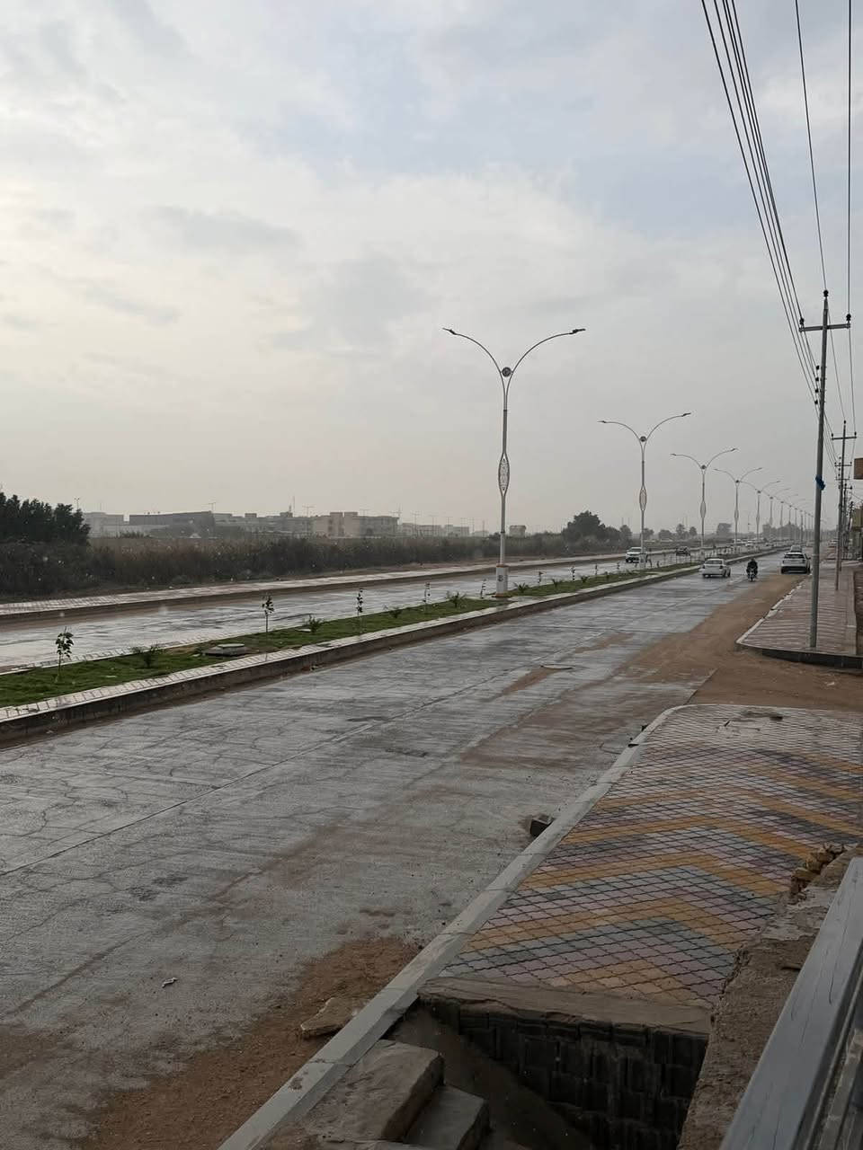 السلام عليكم ورحمة الله وبركات
بيت للبيع 🏠 200 م طابو صرف 

العنوان الموحيه مقابل باب الجامعه الخلفي 

ع شارع الرئيسي الجديد موقع مميز جدآ 

البناء _ 3 طوابق 

بناء حديث 

استفسار اكثر 

 

***********
