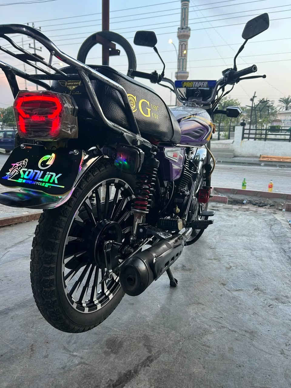 محرك كبس • ٢٠٠ • موديل ٢٠٢٤