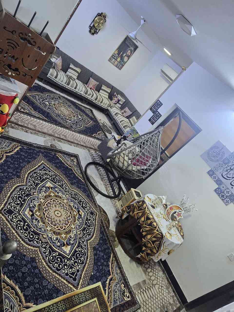 السلام عليكم اخوان
بيت بمجمع السلطان ٢٠٧ متر 
ثلاث غرف صاله ومطبخ واثنين حمامات 
ومنور اثنين ( الترك لسخان وباقي الأغراض ) وسطح كبير 
طابقين طبعا البيت
الطابق الأول الاستقبال والحديقه مسويهن محل 
وانتو حرين اذا تردون تسدو ماكو اي تفليش الشباك مال استقبال موجود 
والحديقه بس مغلفيها  ماكو اي تفليش 
طبعا اخوان المجمع أقساط وعند البيع لازم انسلم فلوسه كامله يجيك البيت صافي ملك الك 
اي استفسار مذاكرته اتصلوا على الرقم 
والسعر كذلك على الرقم 
***********

