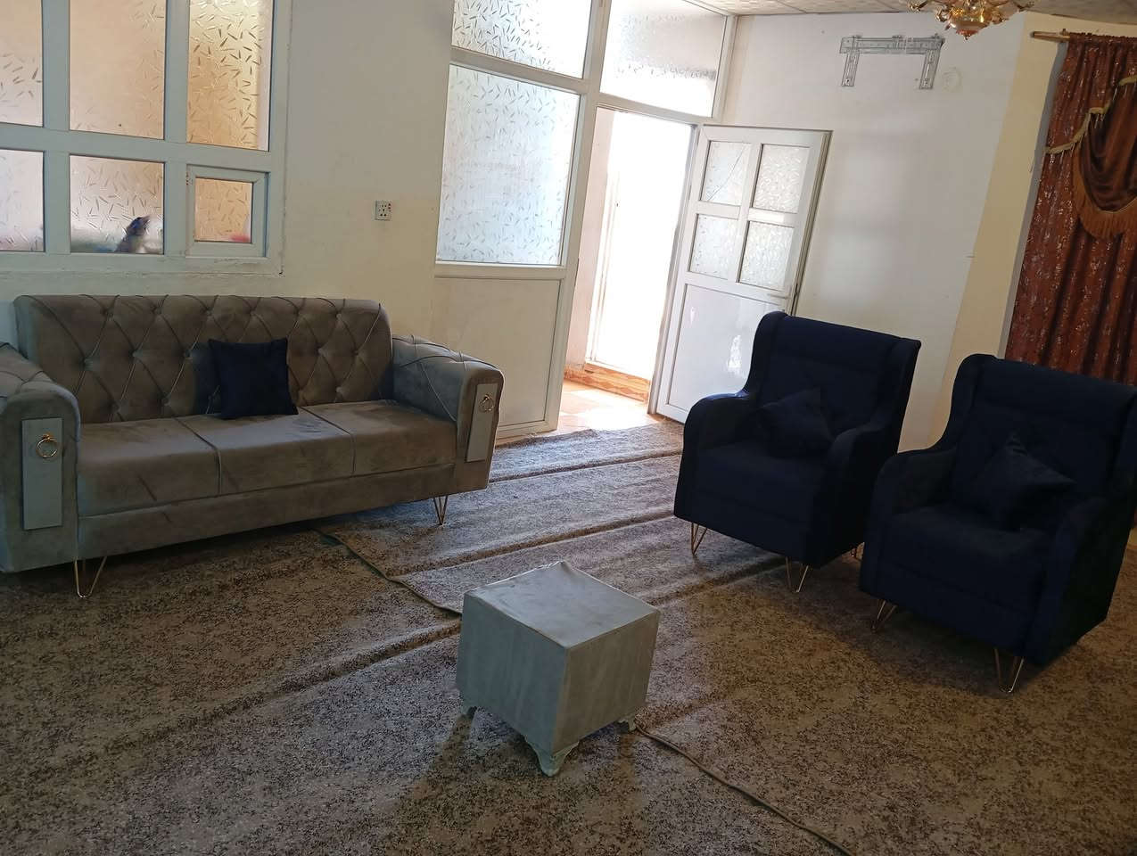 السلام عليكم تخم قنفات للبيع ٨ نفرات لونين نظيف.عنوان خانقين ***********
