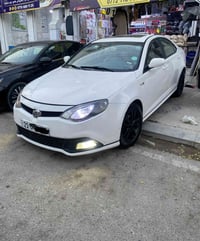 ام جي M6 • ٢٠١٢ • كالار
