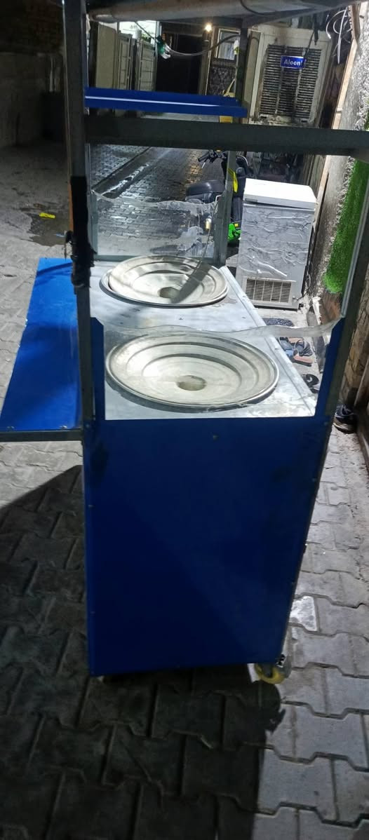 عربانه لبلبي وباكله جديده وياها جدرين وبريمزين ومنضم وأنصاره كامله بس جيب قنينه وشتغل السعر200العنوان بغداد الجديده الغدير ***********
