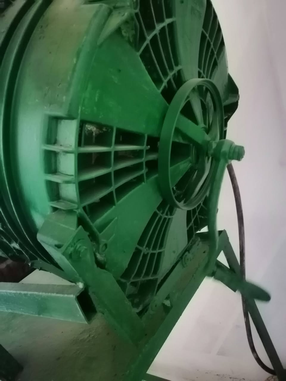 السلام عليكم شوايه حب كامله للبيع السعر 175 للاستفسار ***********
