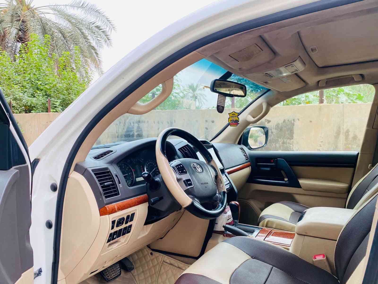 لاندكروز • ٢٠١٢ • رقم بغداد