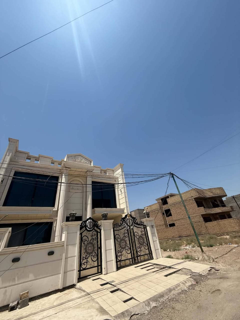بيت 3طوابق للبيع؟
العنوان؟ بغداد التاجيات نافذ ءلي خلف جاسم ماركت /
! للاستفسار الاتصال على الرقم /***********
