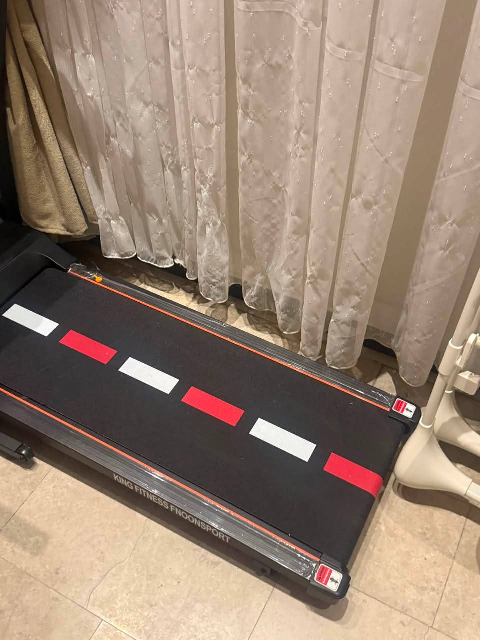 جهاز جري جديد استعمال جداً جداً قليل سعر الشراء 425 مع التوصيل البيع 300 الف العنوان بغداد السيديه ***********
