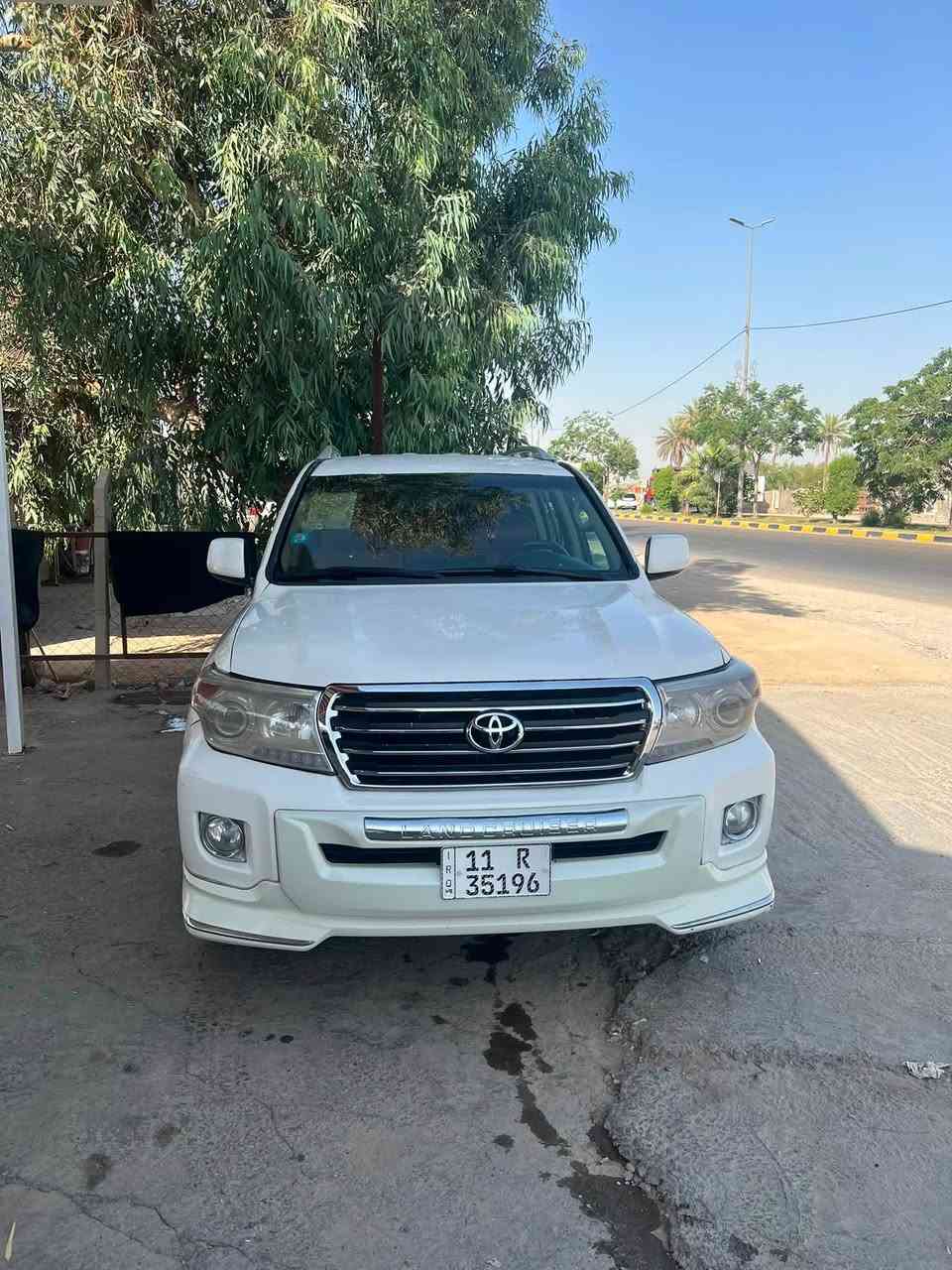 سلام عليكم لاندكروز مديل 2008محدثه٢٠١٤
جاهزه للاخير مال جناي مصبوغه حزام جماليه جانت قبل درع وشايل الدرع بسمي حاليا ومصفيها ع ايدي من حداديه ونواقصها كلهن  كير عادي
ترايك من الحله للبصره رقم  بغداد مشروع وطني مصفرها من كلشي سياره خير من الله مكينه وكير كفاله مكانه الحله السعر 
200 مراوس حسب القناعه مكلف بنشر مامتواجد علفيس ***********
***********
