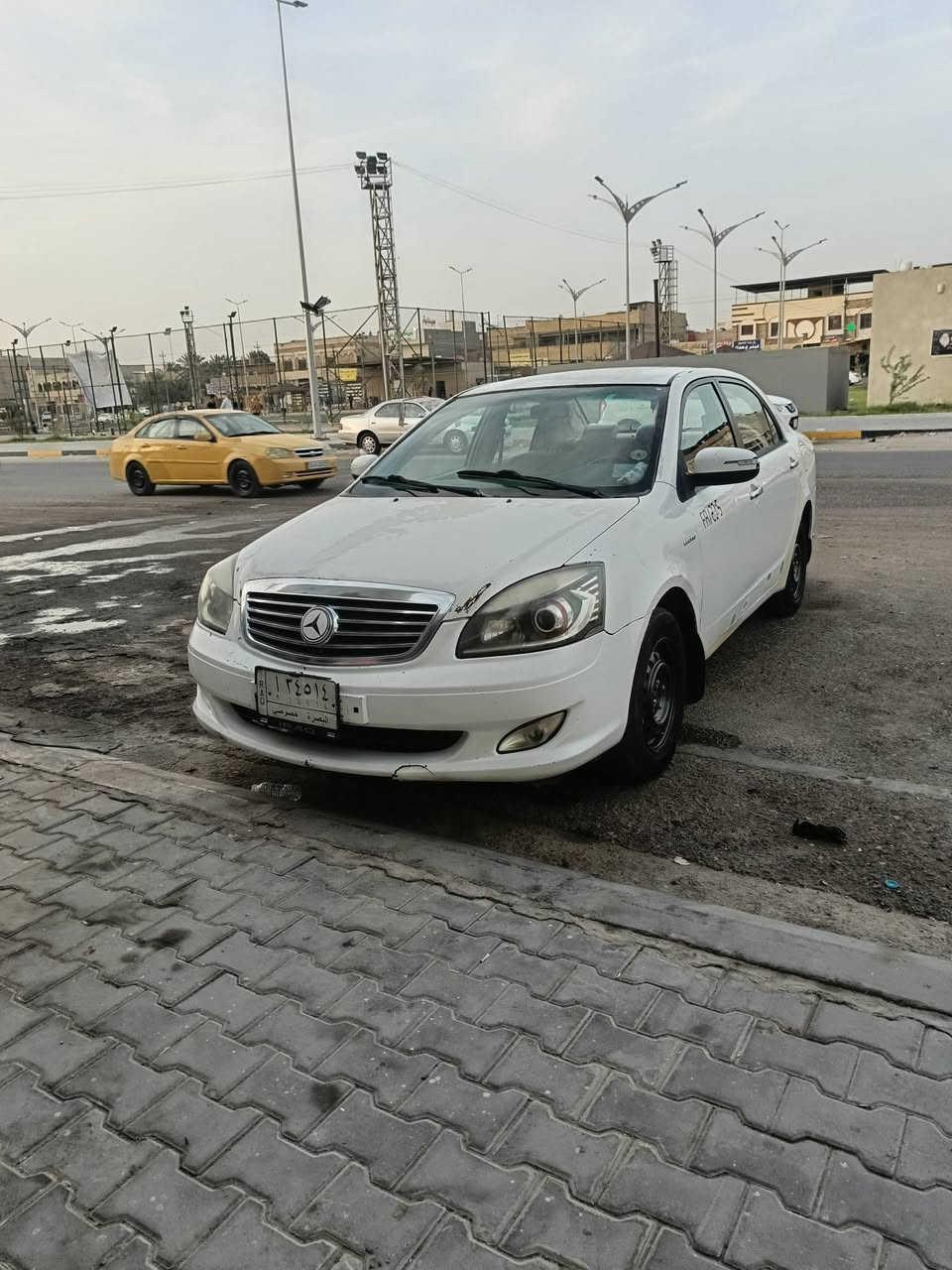 جيلي موبل 2013 كير عادي مكينه كير حداده كفاله بيها شوي ملاحضات بالدوس والدواير معجنهن رقم بصره للبيع 37 وبيها مجال بصيط
***********
