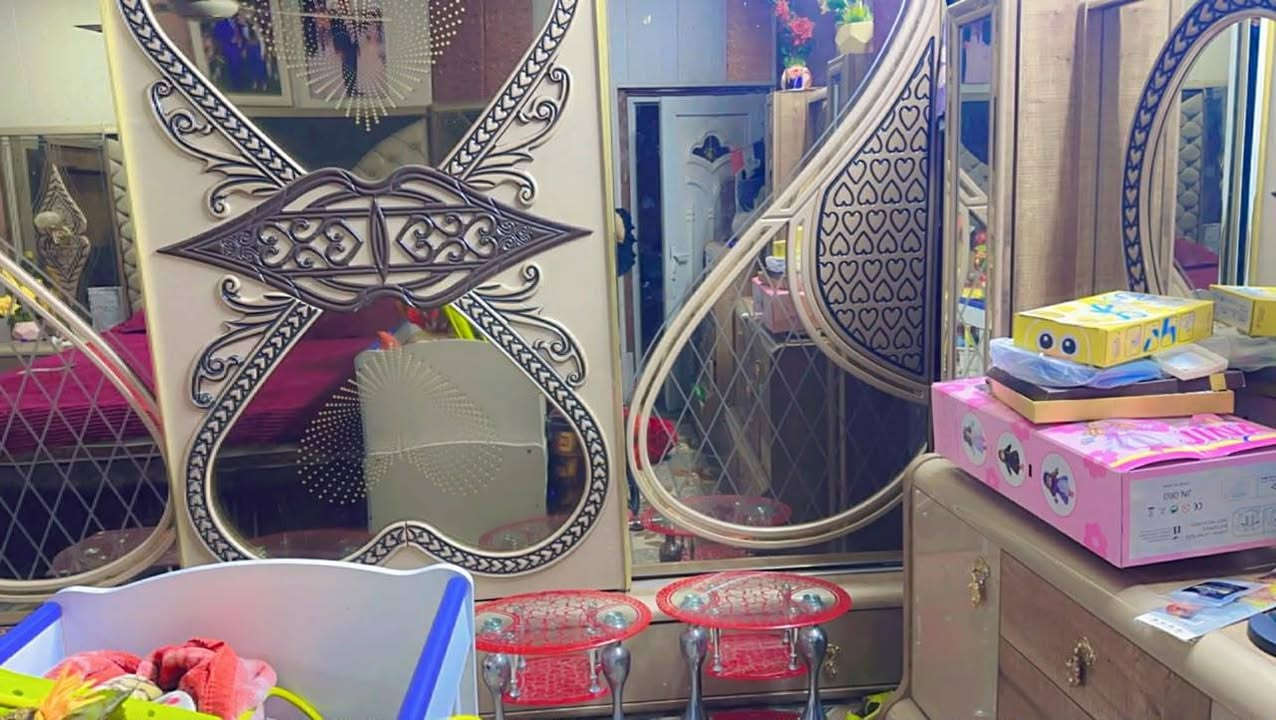 سلام عليكم غرفت خشاب خو جديد مستعمله 8
 سعر خاص ومناسب ***********
