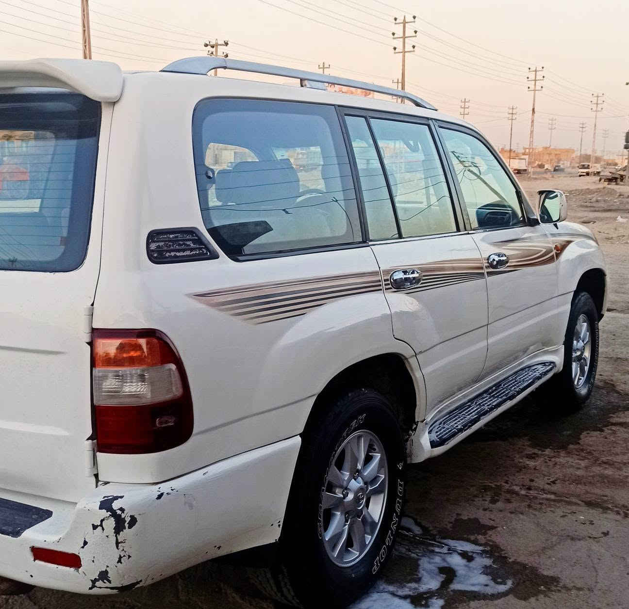 سلام عليكم لاندكروز مونيكه مديل2000
محرك كير لا تنقيص لا تبخير تبريد حداديه  حساسات خلفيه
لايت زنون
صبغ عام سياره جاهزه من كلشي رقم كربلاء
مكان السياره ميسان عماره مداور ثاني يوم..

#السعر#115وبيها مجال حك الجيه

*********** اتصل العماره
