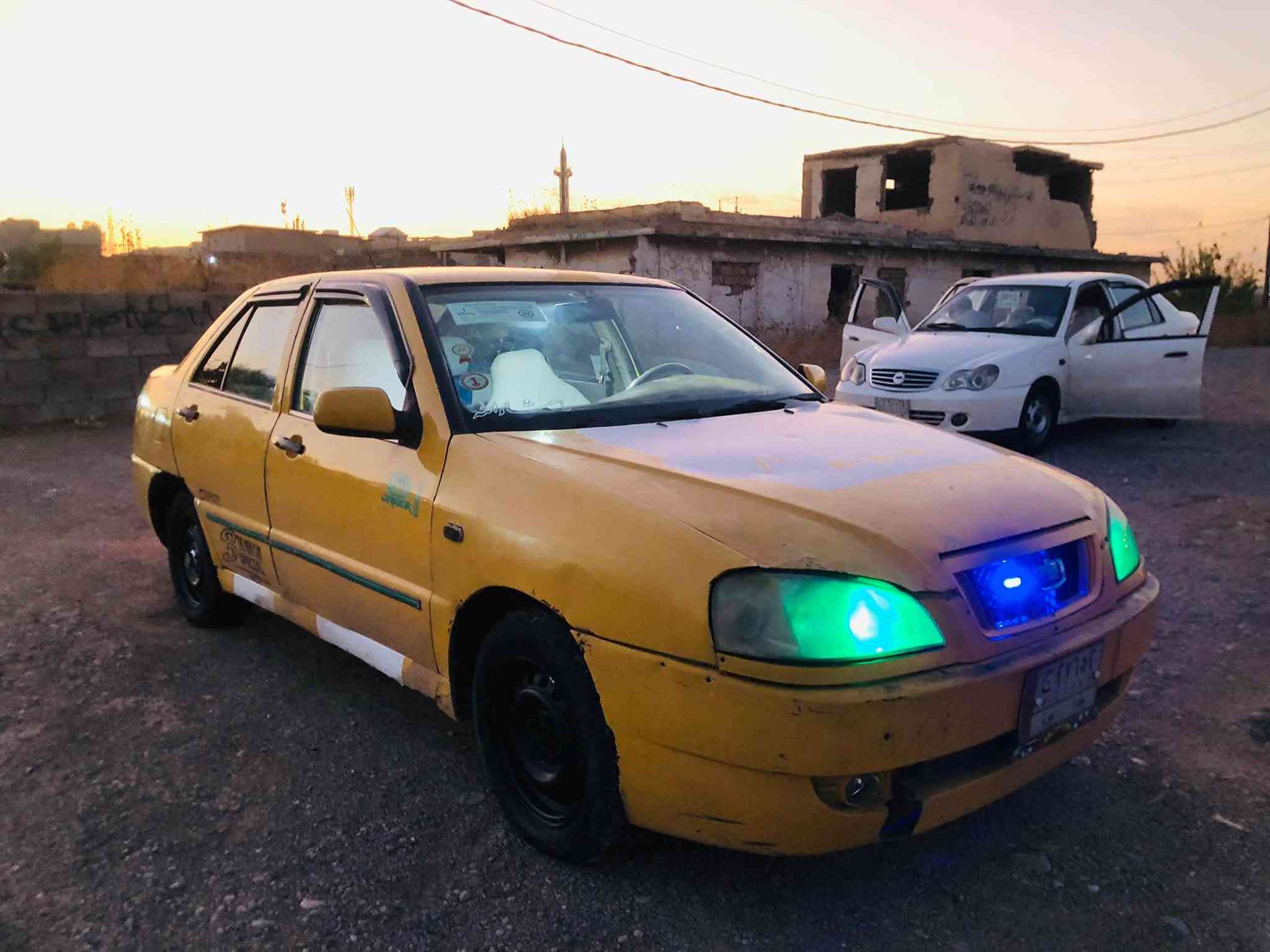 مكينة مشدودة • ٢٠١١ • موصل شارع بغداد