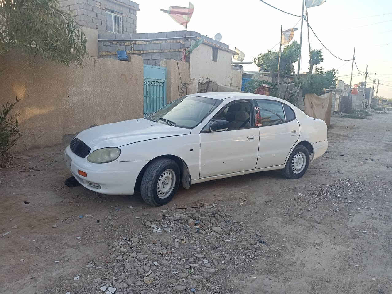 سلام عليكم لبيع سياره دايو سياره كير ومكينه جدد مسكر تخم تاير جديد كهربايات كله شغاله شاشه رقم نجف سياره بدون راعي ما ندل راعيه سعر 17وبيه مجال مكان كوت ***********
