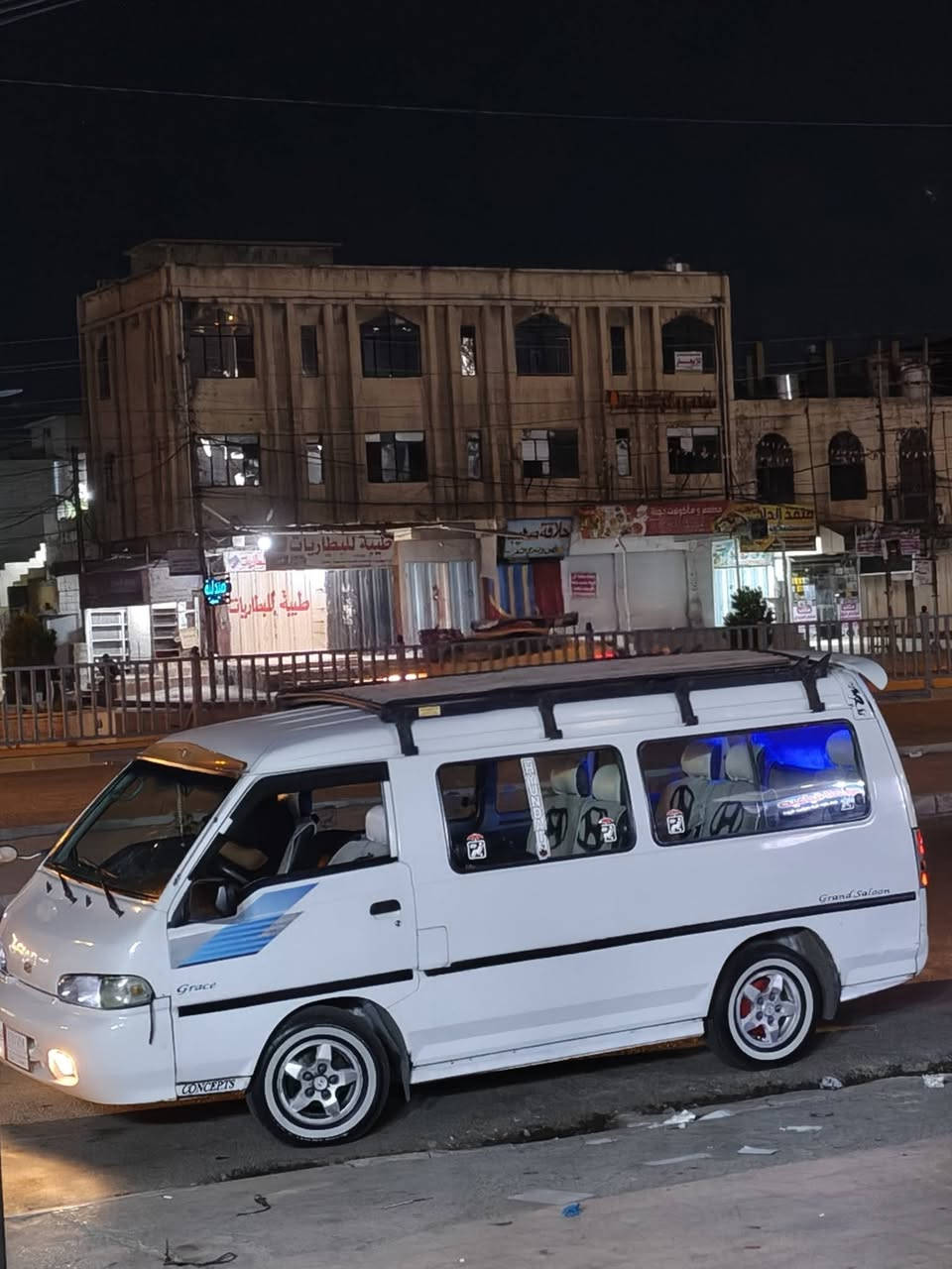 سلام عليكم هونداي 
للبيع موديل 97
مكينه بيها صرف وانفخ كير شرط 
مكان سياره موصل حي تحرير 
***********

