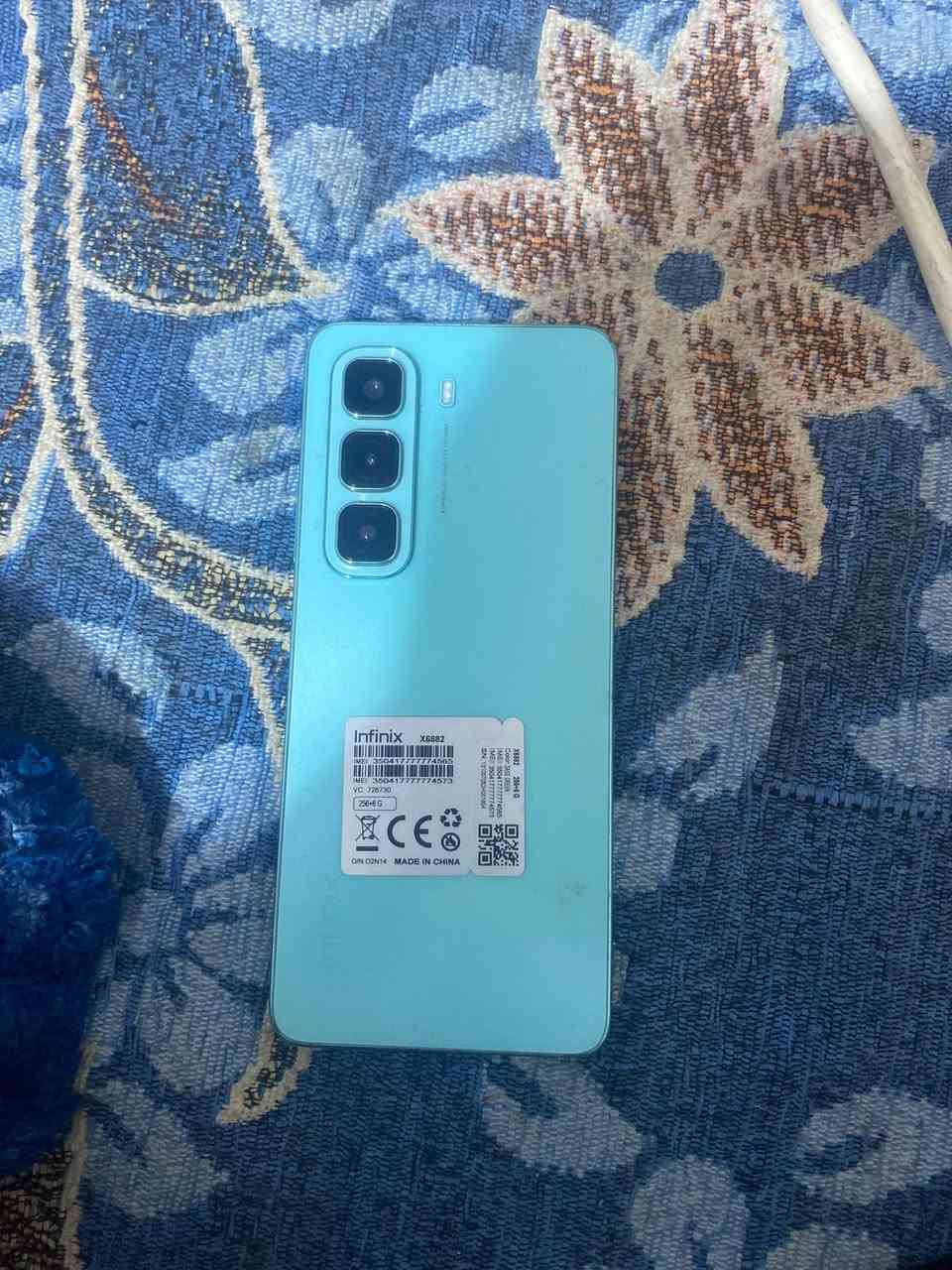 للبيع او مراوس ب اقوه وانطي فرق حسب لجهاز
انفنكس هوت 50 لعادي 
ذاكره 256 رام 6+6 
جهاز مناقص شيء 
ممفتوح ولا مبدل اي قطعه 
دبل شريحه 
مكاني نجف التواصل وتساب ***********

نص مكتوب في الصور:
- هاتفي XOS V14.5.0 اسم الجهاز Infinix HOT 50 التخزين ١٤٣.غ.ب / ٢٥٦.غ.ب الطراز Infinix X6882 وحدة المعالجة المركزية Helio G100 RAM 6.00 GB+6.00 GB الكاميرا الخلفية 50M الكاميرا الأمامية 8M البطارية 5000mAh الشاشة 1080X2460