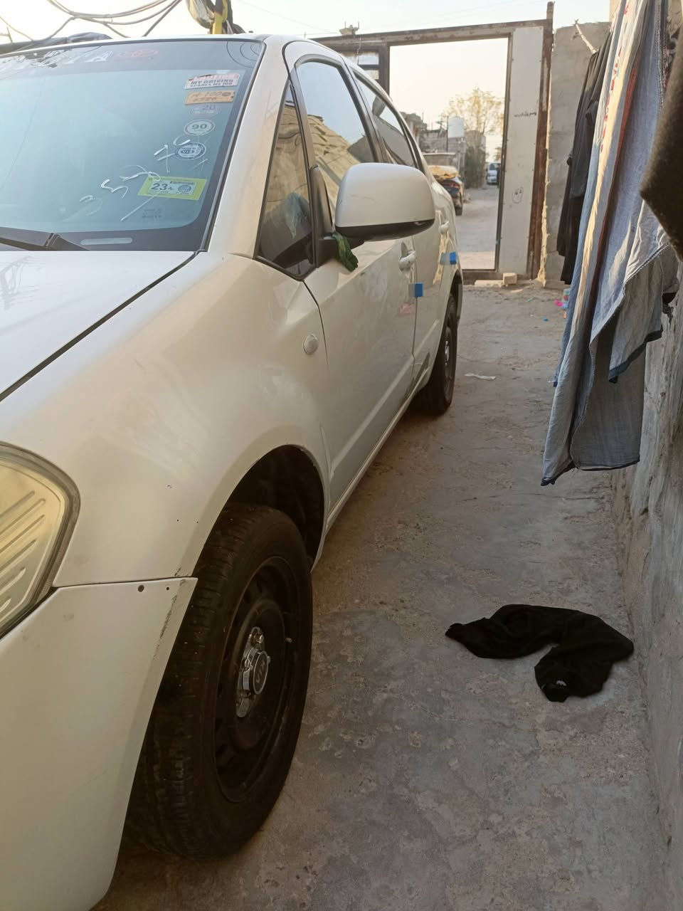 سلام عليكم سياره زازوكي ادوات كصه جنطه سيارة مكينه كير خير من الله حداديه 80بل ميه تبريد كمرسر تخم تاير  ادكفلك سرقه وعشاير السعر 28وبيه مجال رقم عنوان بصره الهاتف, ***********/077092751
