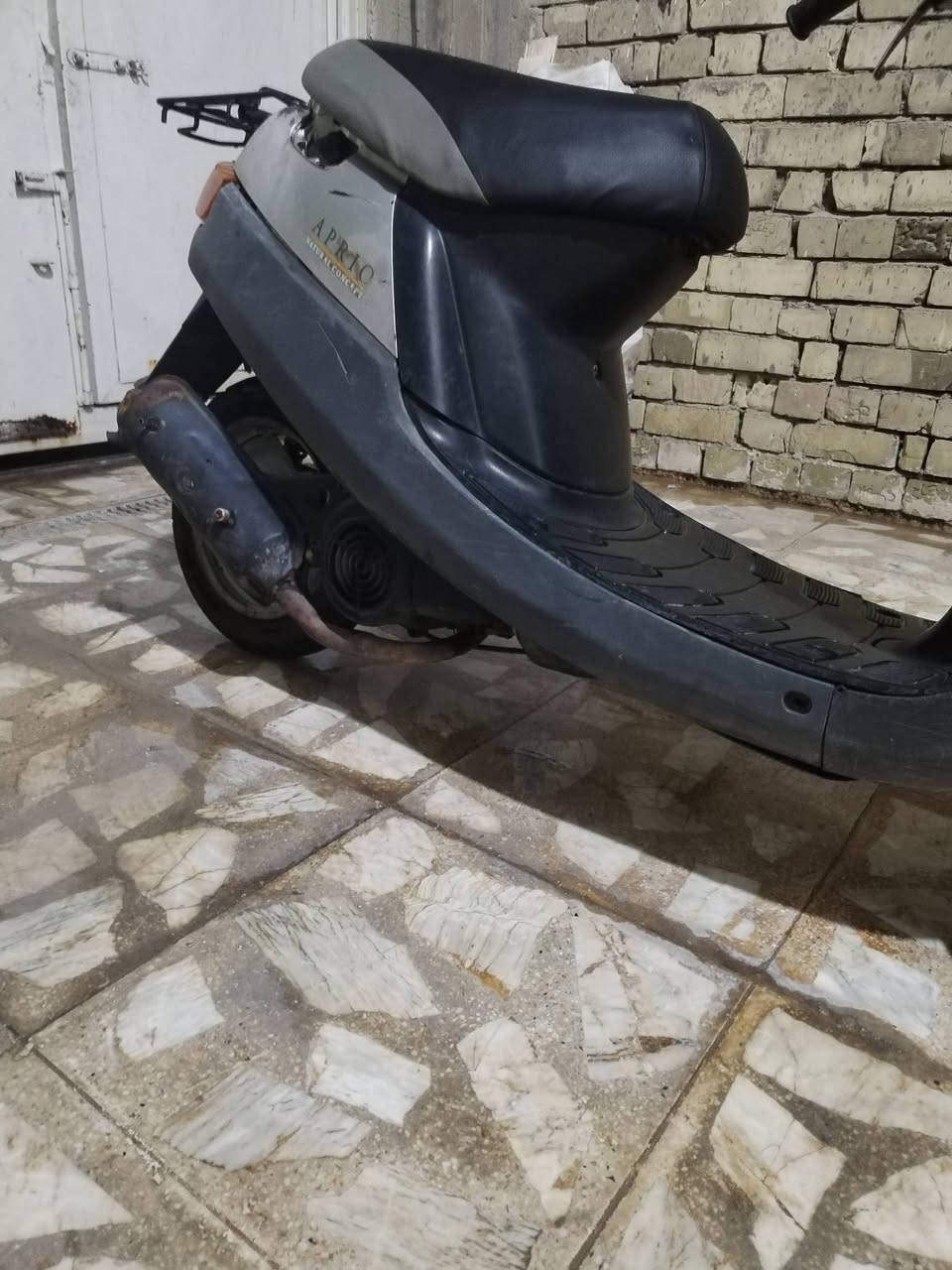 سلام عليكم دراجه بطه موديل 99 كفرات بلاديه تجفيت جديد بلك جديد كابريتر اصلي اصلي جديد الدراجه يرادلها ترتيبات قفل ستيرن شغال قفل جنطه شغال لايت امامي شغال مفاتيح ثنين وياها سعرها 175 قفل متوازي عليها ابو 170 لتخابرني رقمي *********** واتساب خاص ما موجود
