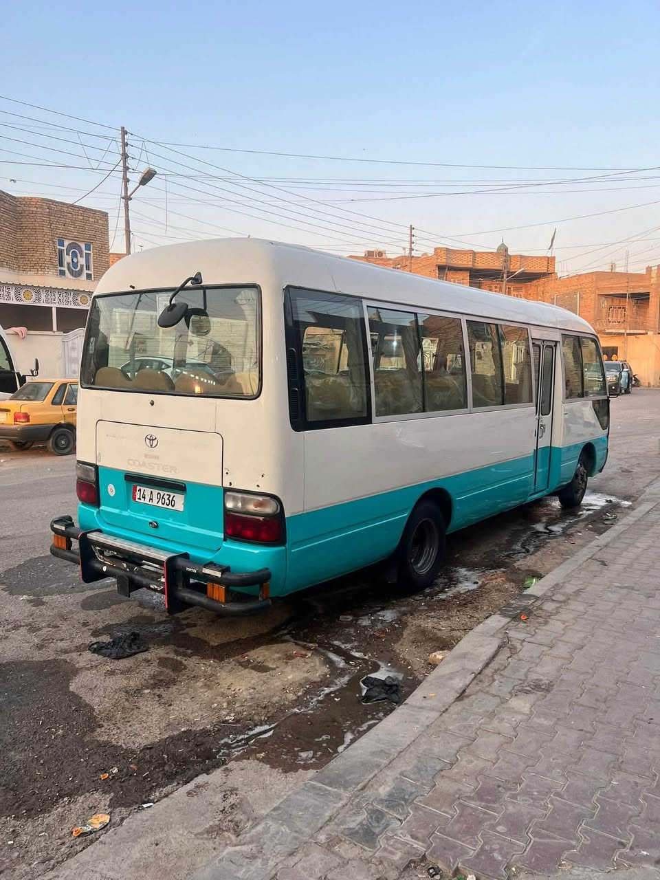 سلام عليكم كوستر موديل 2005 جاهزه مكينه وكير اكسن بيه ونه قليل خضر صبغ جماليه سياره مابيه ضربه مكفوله من ضربه وكصه تخم تاير ويل عالي تبريد درع سيبايه درع خلفي حداده وركه ضافيه كشن ستاركس بطن جديد صفاح جدد تلبيسه رقم نكليزي مداور ثاني يوم بسمي كامله صفره تاخذ سعره200 رقم *********** مكانه العماره
