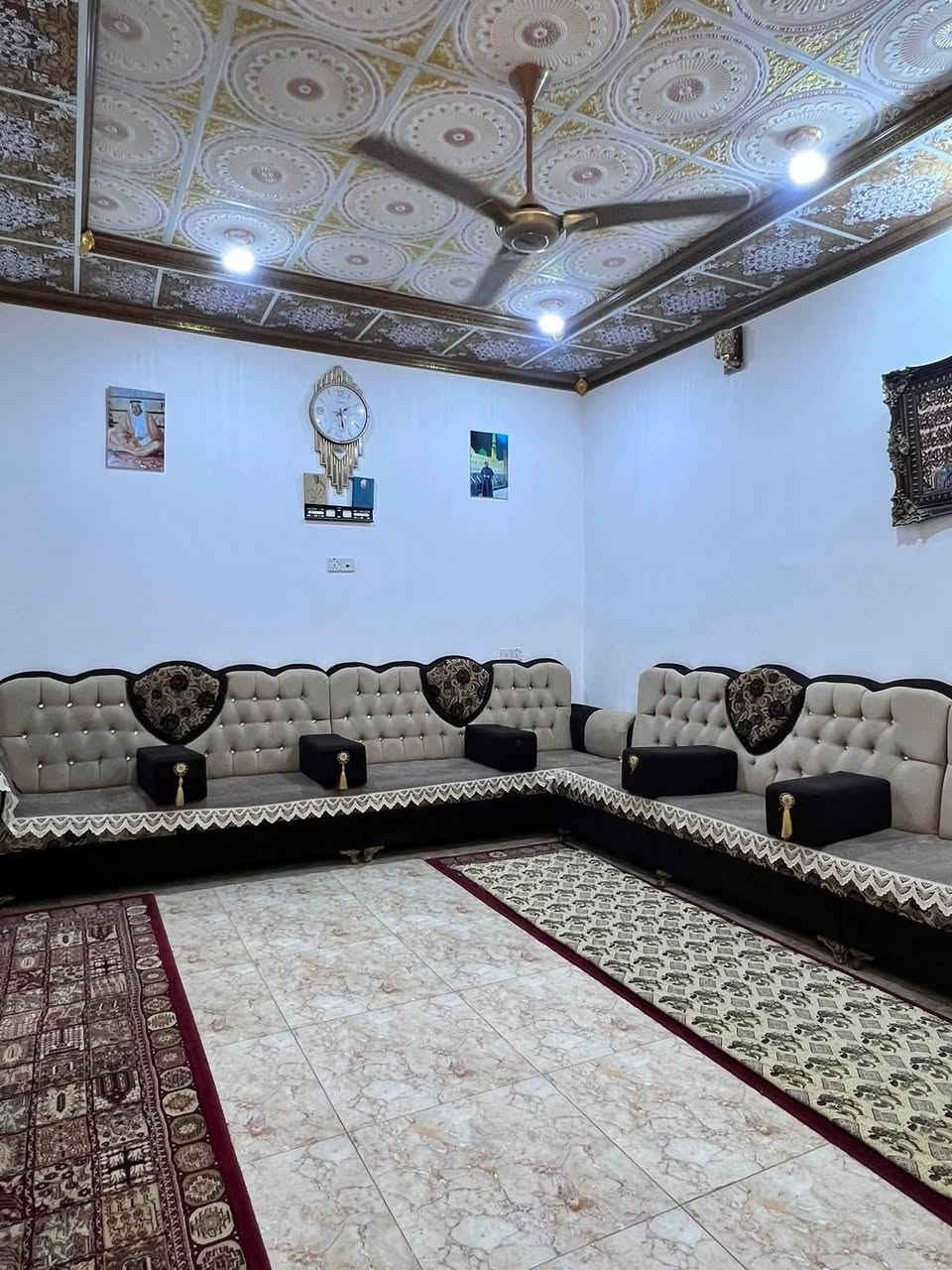 ارسل رقم 1 يجيك السعر

بيت للبيع السعر كلش مناسب

دوانم المعمل

المساحه 180

طابقين يتكون من 4غرف نوم

شارع تبليط كلش مرتب

طابق الثاني زيرو مامستخدم

للأستفسار مراسله الصفحه

اتصال + واتساب
احمد للعقار 

***********

عنوان المكتب 
مجاور سبلاش
