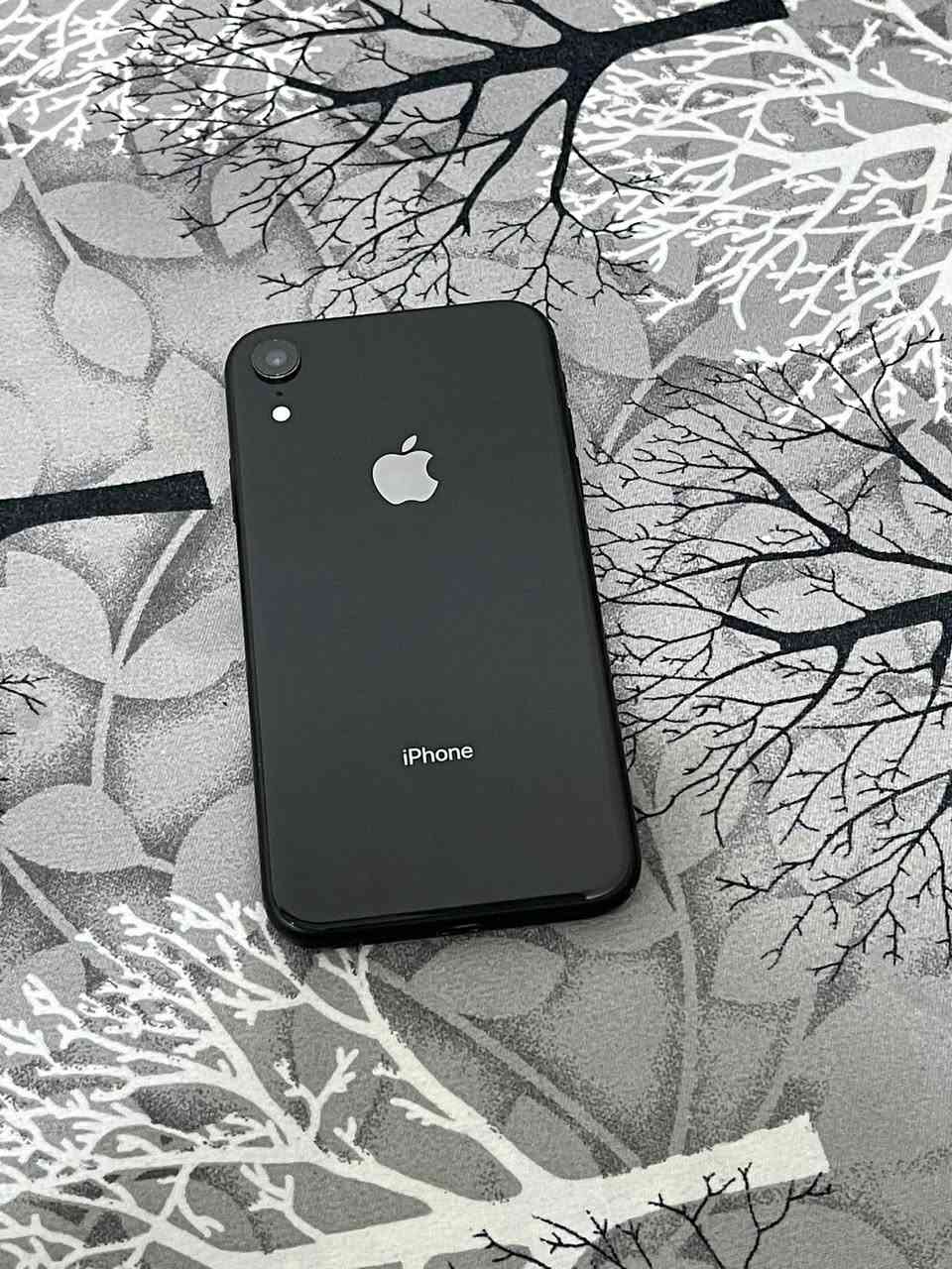 آيفون XR • ٦٤ • بطارية ١٠٠٪