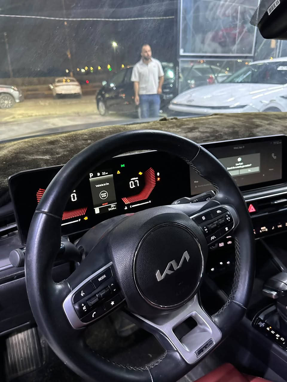كي فايف 🚗
موديل2025 السياره وارد امريكي لون مميز السياره حره بدون رقم التواصل وتساب او اتصال***********☎️
