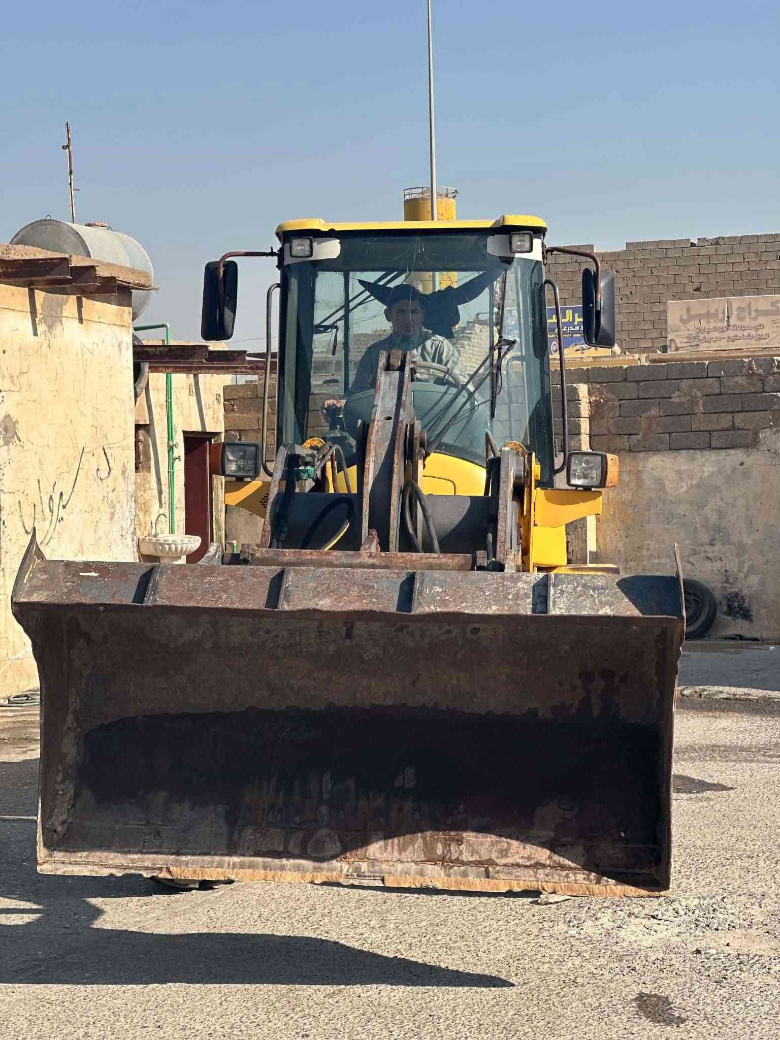 مكلف بل نشر
السلام عليكم للبيع شفل فالفو حجم 35 منفيس موديل 2001 شفل جاهز كيله بيامه كلو معمر جديد السعر 100$وبي مجال مكان صلاح الدين بيجي الاستفسار ***********
