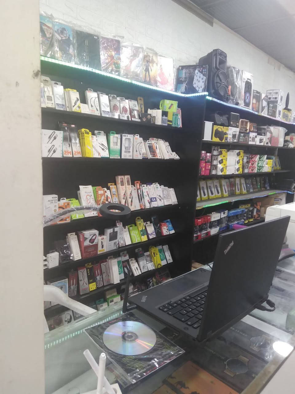 دوکانی مۆبایل کامل ئەشیا بۆفرۆشتن لەسلێمانی ژمارەی خاوەنی
*********** السليمانية, العراق
