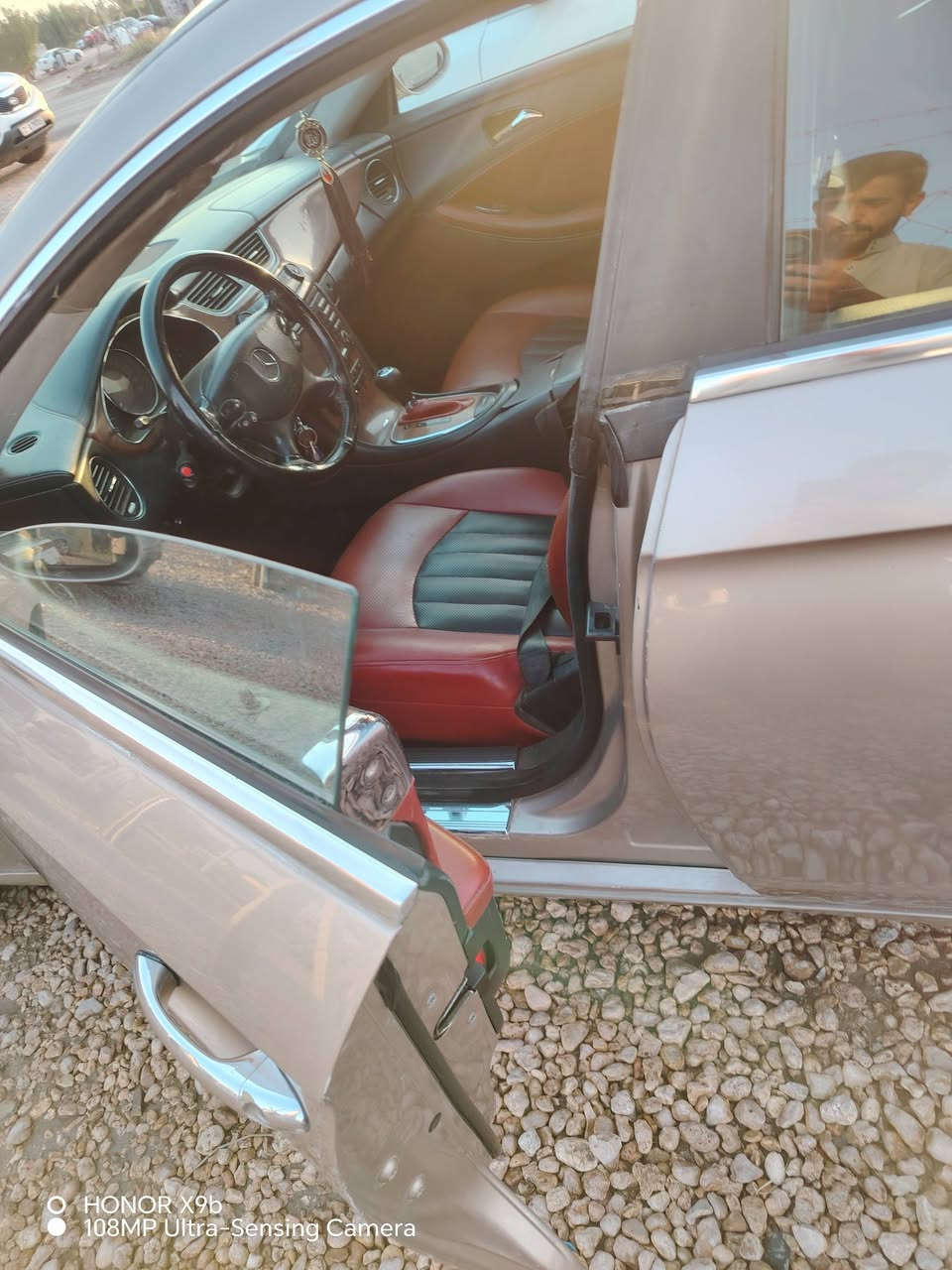 Cls 2005
رقم بغداد كير محرك مكفولات حدادية تخم تاير جديد مكان السيارة بابل الحلة مشروع المسيب السعر 105$
***********
