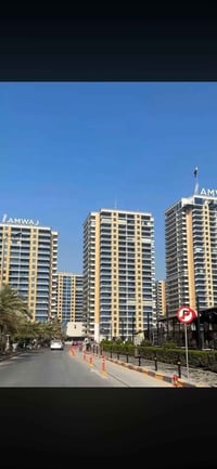 شقه في مجمع برابه العراق للايجار الاطالة على البوليفارد  مباشر المساحه...