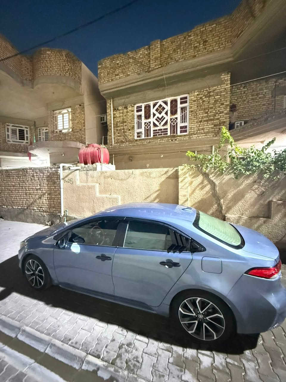 # للبيع - كورلا
موديل 2021
محرك 1.8
وارد امريكي صور حادث موظح بصوره
سياره ماشيه 149 الف كيلو
سياره بااسمي واسط -سنويه وهزه جديده وجهازه
تخم تاير جديد ويل رياضي✅
اي استفسار مراسله او اتصال وجاهز😌
رقمي // ***********
