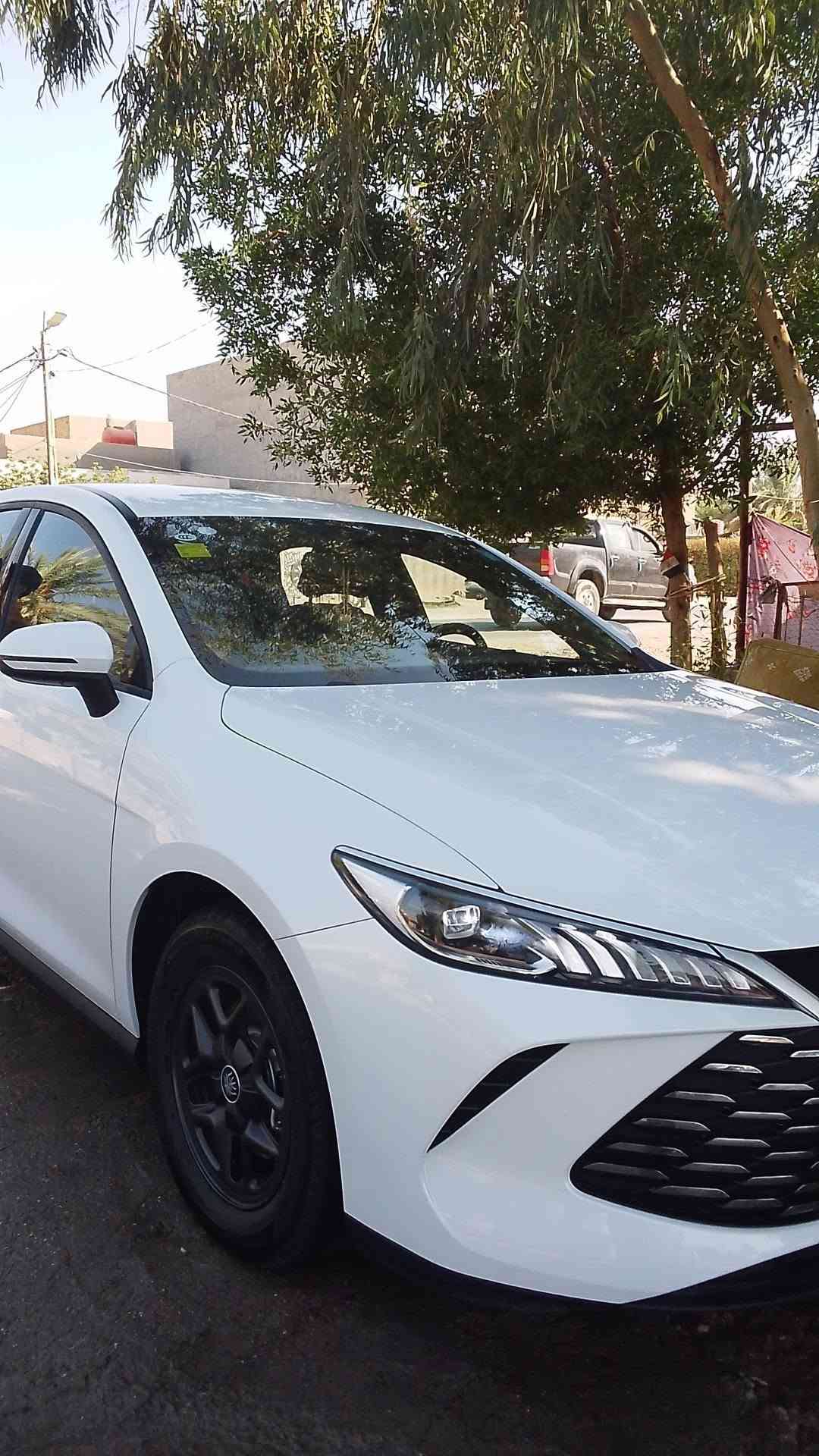 بي واي دي ٢٠٢٥ داخل زيتوني السياره كفاله عامه من كلشي ماشيه الكلي ١٤ الف السياره زيرو شاحنه اصليه دواسات حضن السياره كلش نظيفه مواصفاتها فول ومعروفه شنو مواصفاتها رقم بغداد السعر ١٣٠ وبيها مجال بسيط 
للاستفسار ***********
