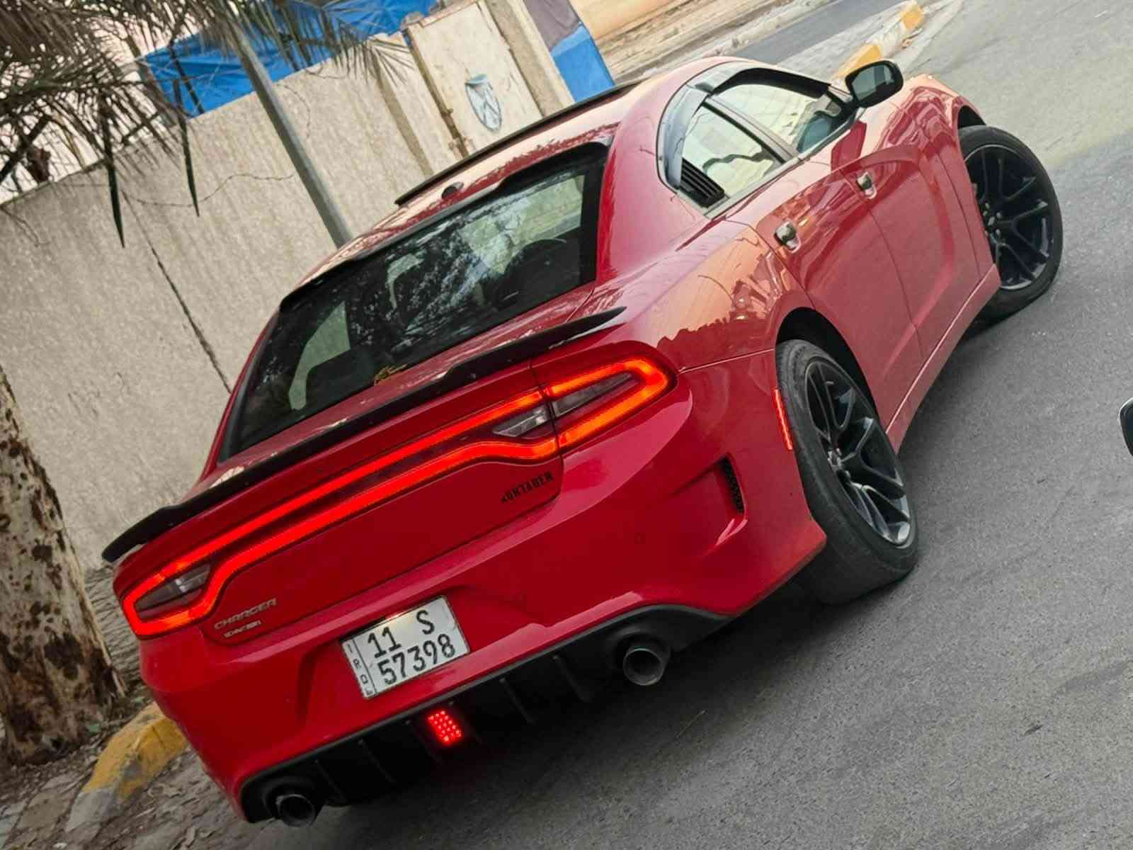 السلام عليكم
للبيع جارجر 
السعر 172 بيها مجال
موديل 2022 Sxt بلاس
حادثها بنيد وجاملغ وباب السايق مبدل بلادي صبغ 
واصل للغد وشاصي
 مابيها اي نقص
 اصل هزه وسنويه ب اسمي 
المواصفات :
شاشه كبيره 
كشنات حضن 
تبريد قطعتين
تدفئه كشنات + هيتر مرايه 
مواصفاتها sxtمعروفه 
منظومه لايت زينون
مكاني بغداد التواصل. ***********
