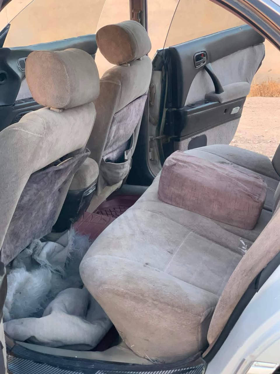 السلام عليكم 
سياره البيع كراون بطه السعر 55
كفاله كير ومكينه 
تبريدهة شغال بس محتاج غاز  اتصال ع الرقم ***********
سياره مكفوله من نقل جثه 
وسنويه بسمي وتحويل ثاني يوم
