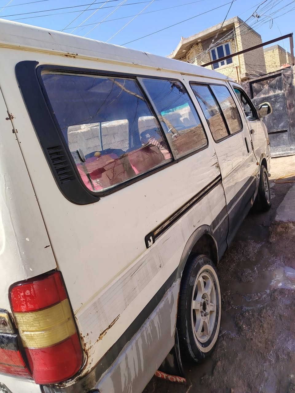 للبيع *********** ستفسار

نص مكتوب في الصور:
- ٩:٣٩ ص