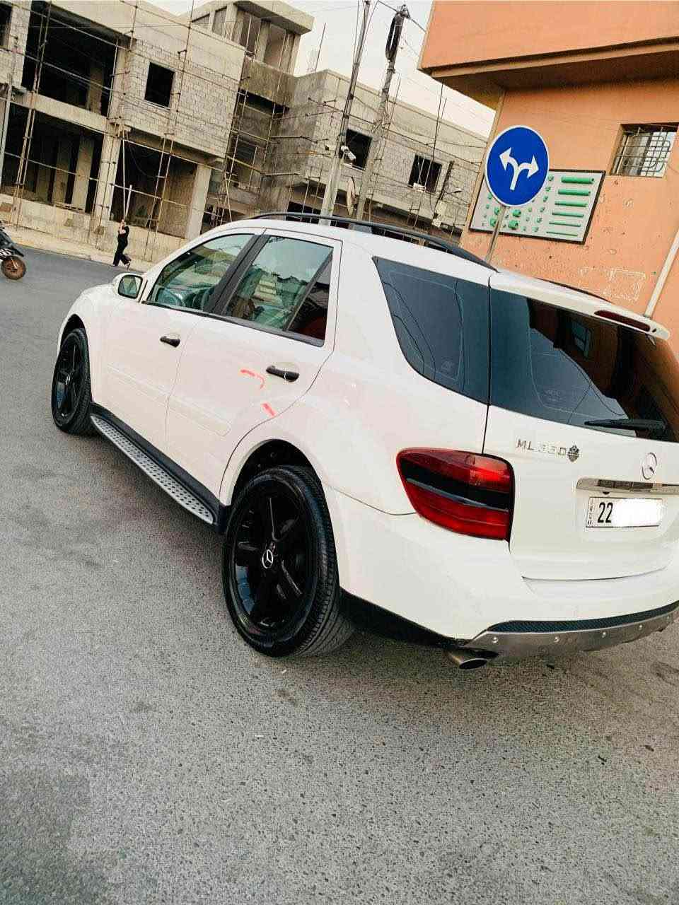 سلام عليكم 
لبيع او مراوس 
مارسدس ML350 
سيارة نضيفه جدا 
فول مواصفات 
بيه صبغ قطعتين 
مكفوله من حادث 
محرك 350 مثل مال غواصة يعني مرغوب 
محرك كير اكسل حدادة صدر كله مكفول 
رقم اربيل 
الاتصال هذه رقمي واتساب 
*********** أربيل, العراق
