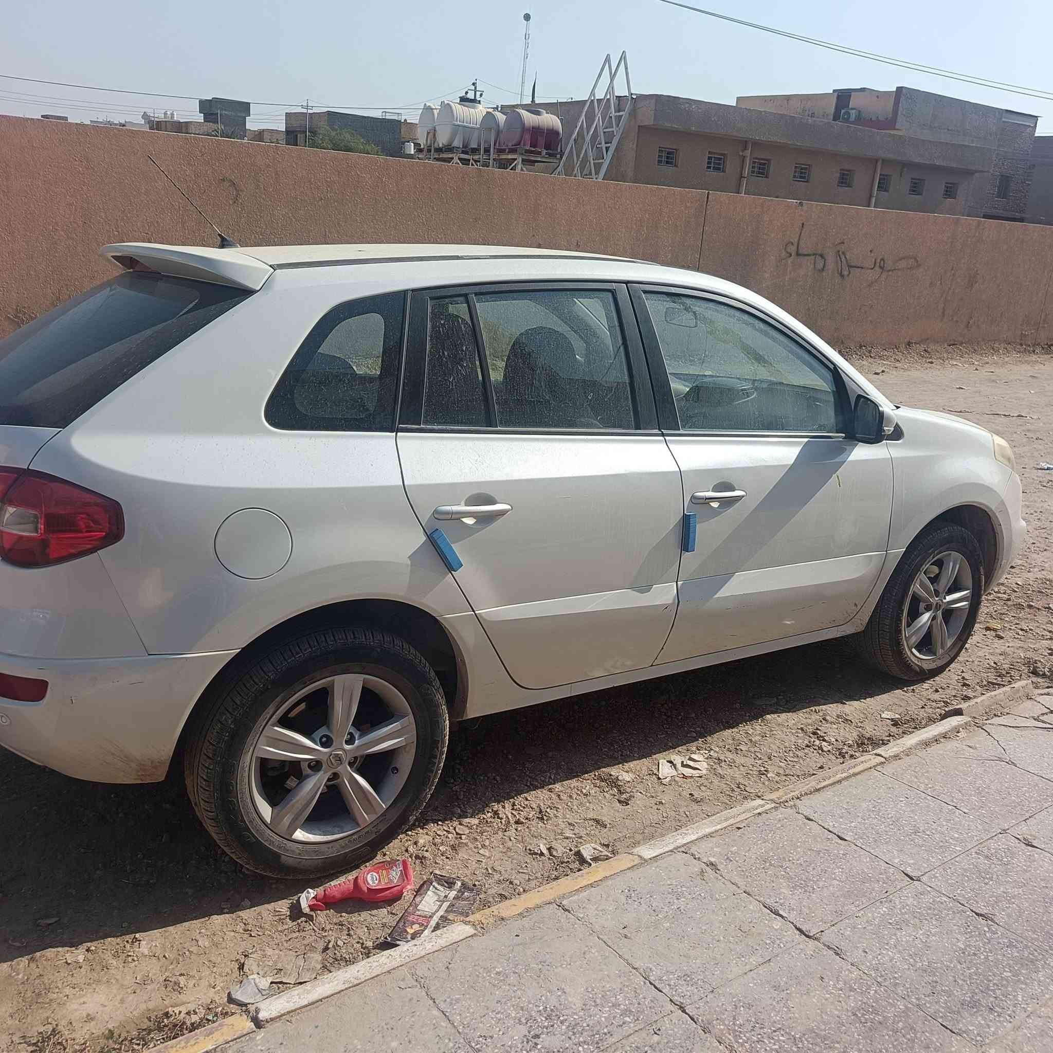 رينو كوليوس ٢٠١٣ للبيع سياره مكفول على وضع الشركه حدادية جديدة مكانها بابل الحله سعرها ٨٨ الاتصال ع الرقم 
***********

