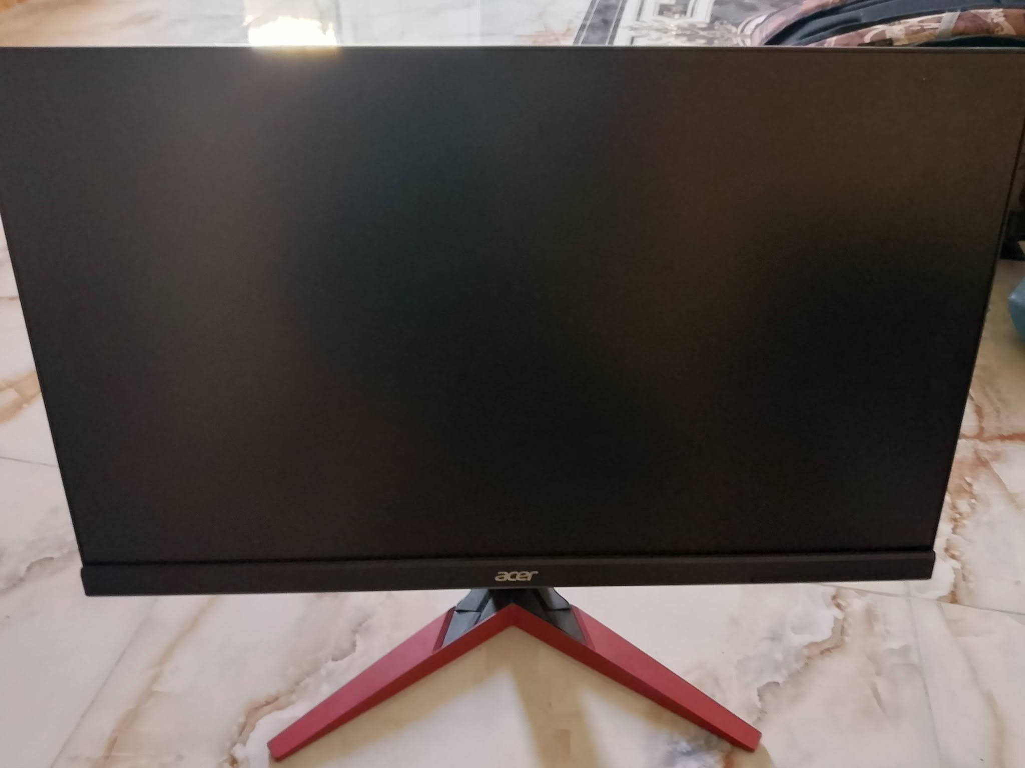 السلام عليكم
معالج : i5-8500 
رام : 16gb 3200rgb 
كرت : 1080ti 11gb
تخزين : m.2 512gb
بورد : z390 
بور سبلاي : gamemax 1050w platinum 
شاشه : Acer 165hz حجم ٢٤ و alhua 100hz حجم ٢٤ اثنينهم fullhd وياهم كرسي و ماوس و كيبورد و سماعه و يده و مايك و كيبلات كامله

 بعد معاناة وكاعد اجمع بي سي مالتي قرر ابوي يسوي خطوة جميلة هي يطردني من البيت ف اريد ابيع تجميعتي كامله وياها كرسي و شاشتين الي تفيده يراسلني سعرها مليون و ١٥٠ يعني تجيب ميز و فقط شد والعب

مكاني بغداد الدوره حي المعلمين 
7748406454
