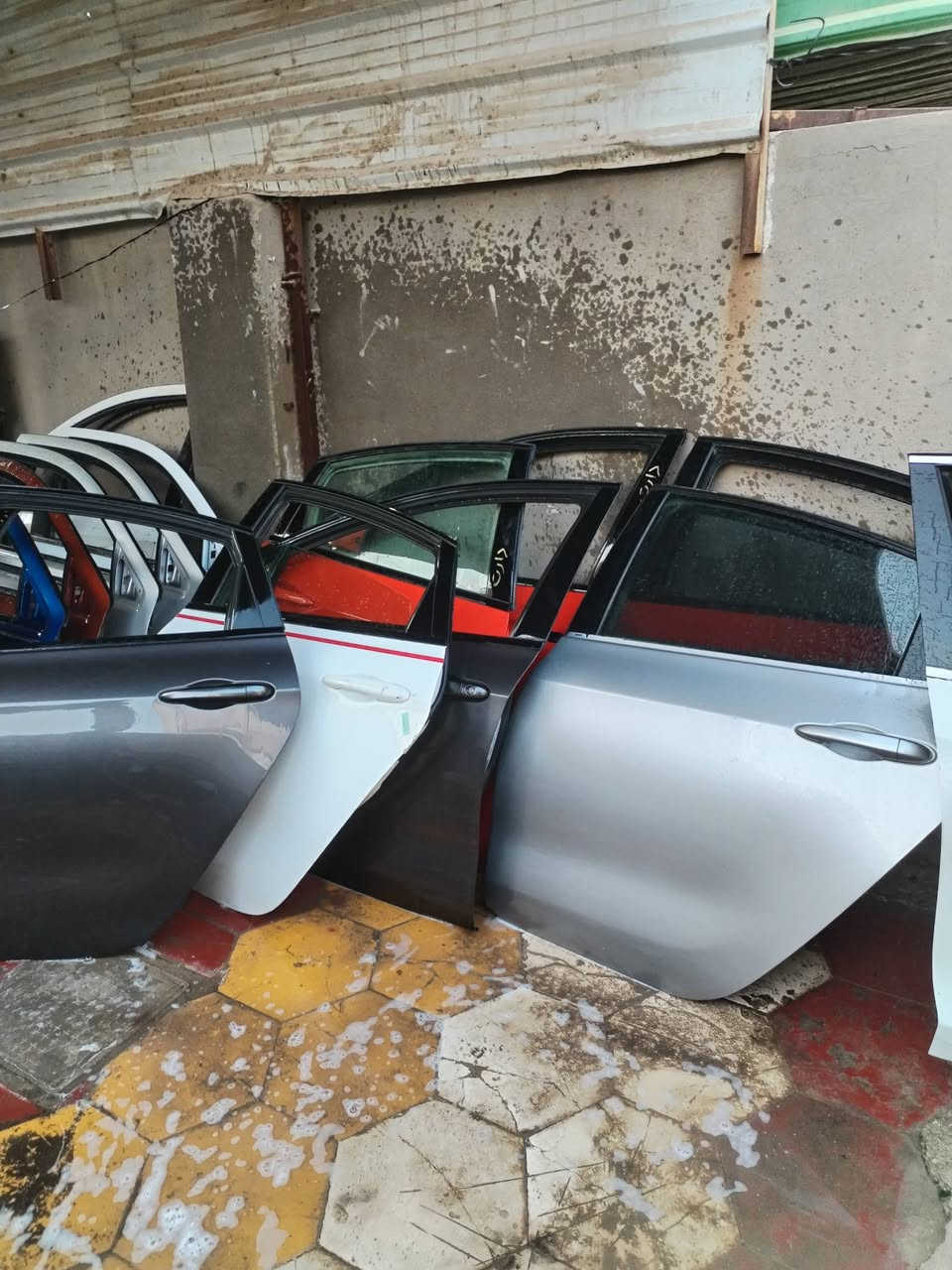 أبواب • مكاين • صناديگ