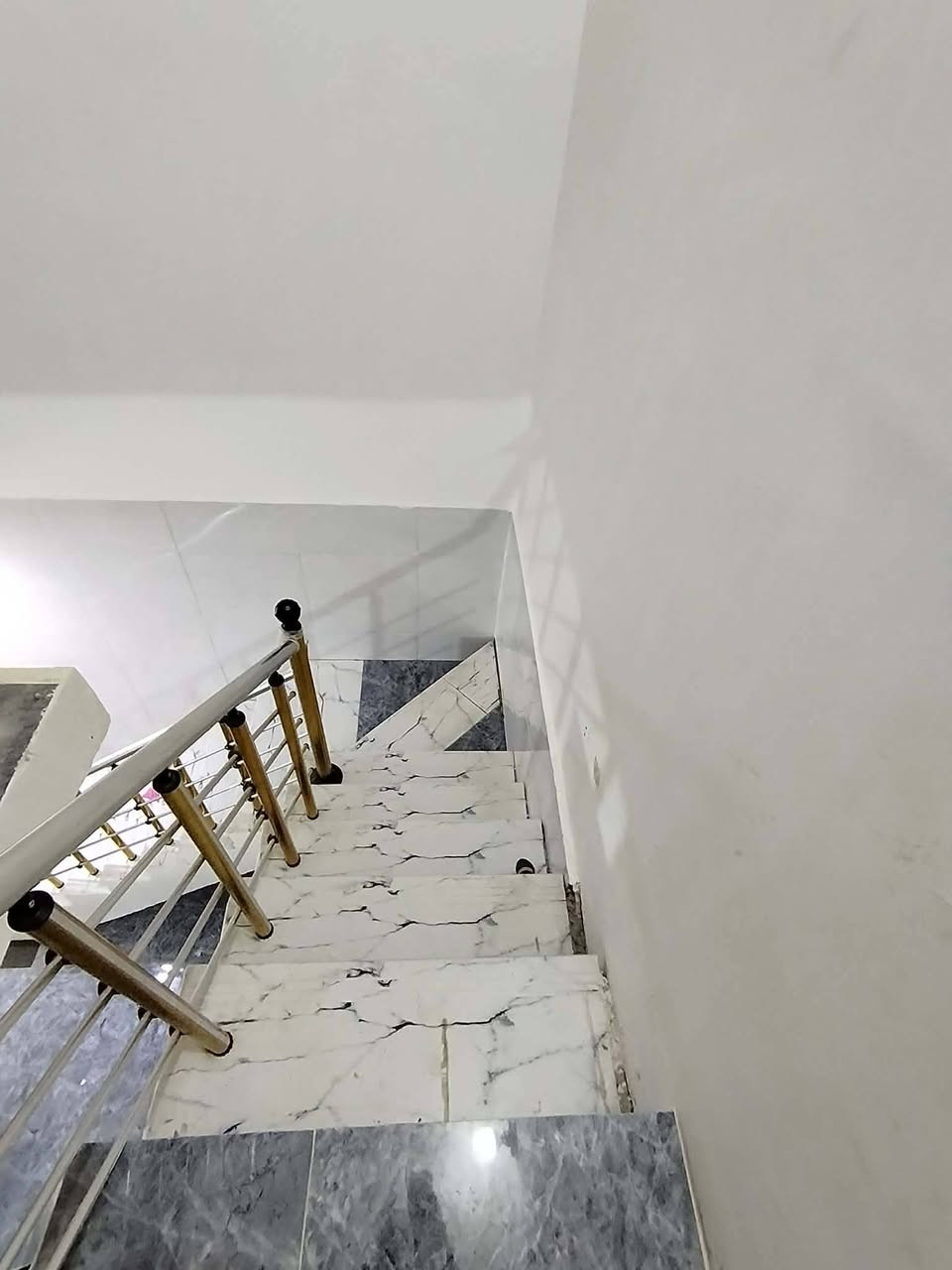 دار🏠 للبيع للبيع طابق ونص المساحه 100متر على ساحه ✅
حي النداء شارع المجمعات منطقه 52 قريبه على الشارع السعر97
وبيه مجال للاستفسار خاص او ***********
