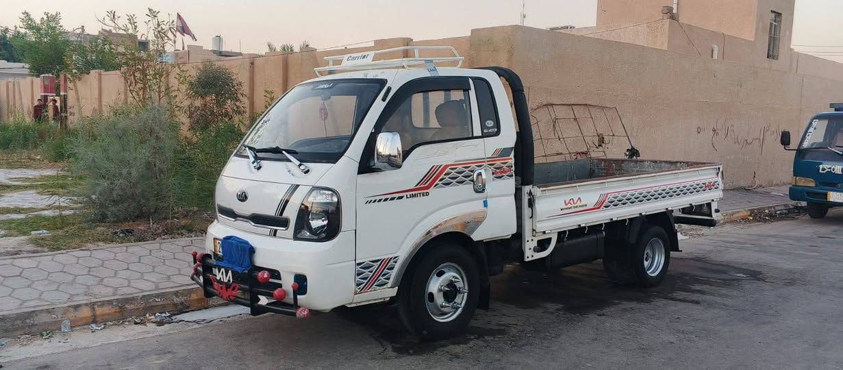 السلام عليكم كيه فحل البيع موديل 2018 سياره محوره سند ويل وتاير سياره جديد مكفوله كفاله عامه ما عده بيه بارد بربع قليل عنوان واسط نعمانيه السفسار ع هاذه رقم واسط نكليسي سويه ل 31 حويل ثانيوم***********،،،،،، ***********
