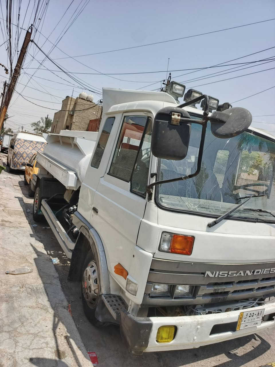 لتنكر حوضيه وقود  نيسان بلادي 4400 عمليه سحب دفع عداد ياباني صونده ياباني سياره نضيفه *********** بغداد بلديات
