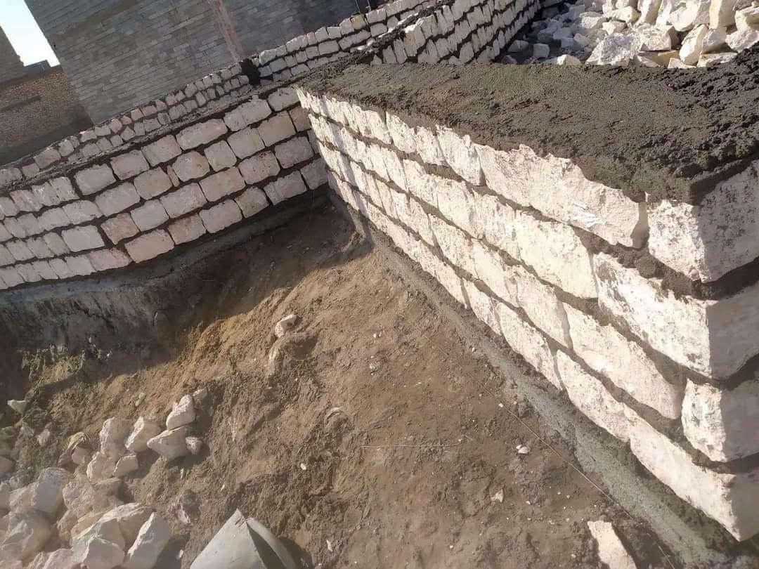 بنه حجر • جاهز للعمل • اسعار مناسبة