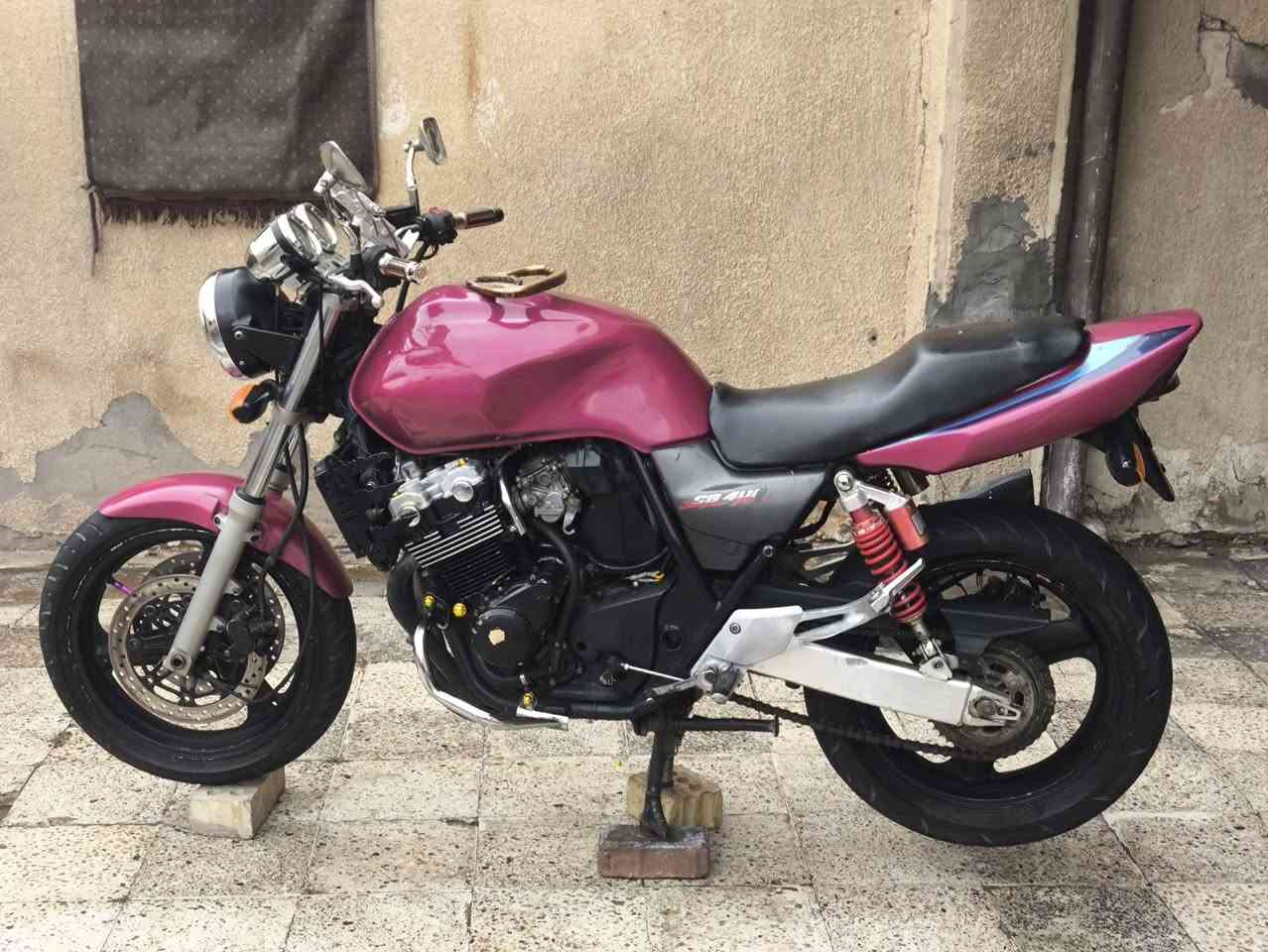 سيبي 400 • مرخص • معدل